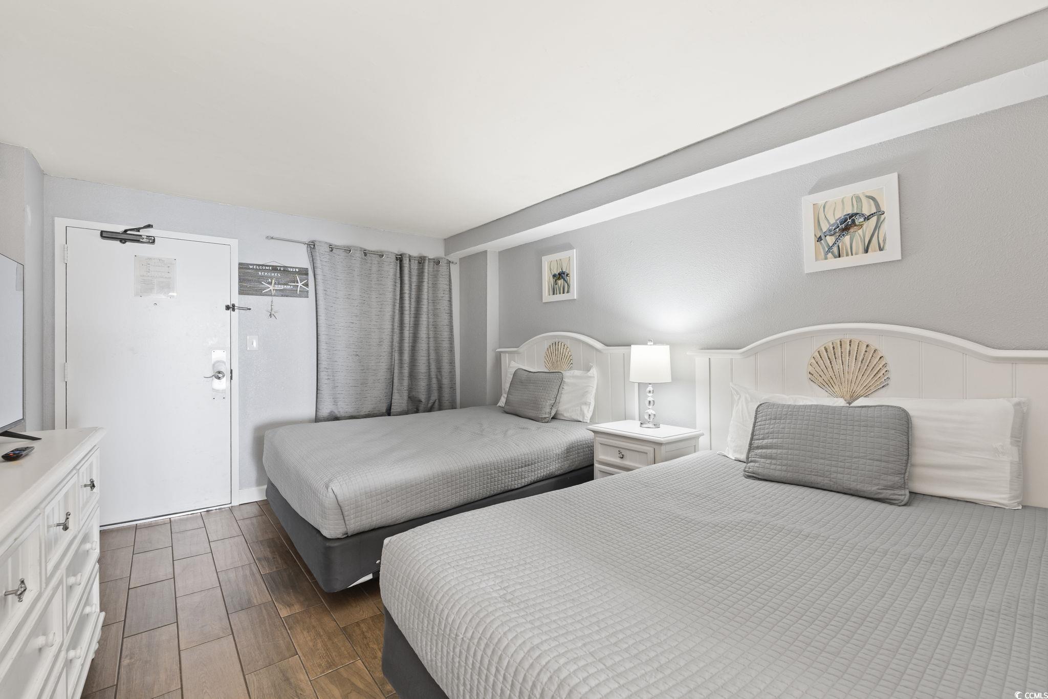 6804 Ocean Blvd. N Property Photo 5