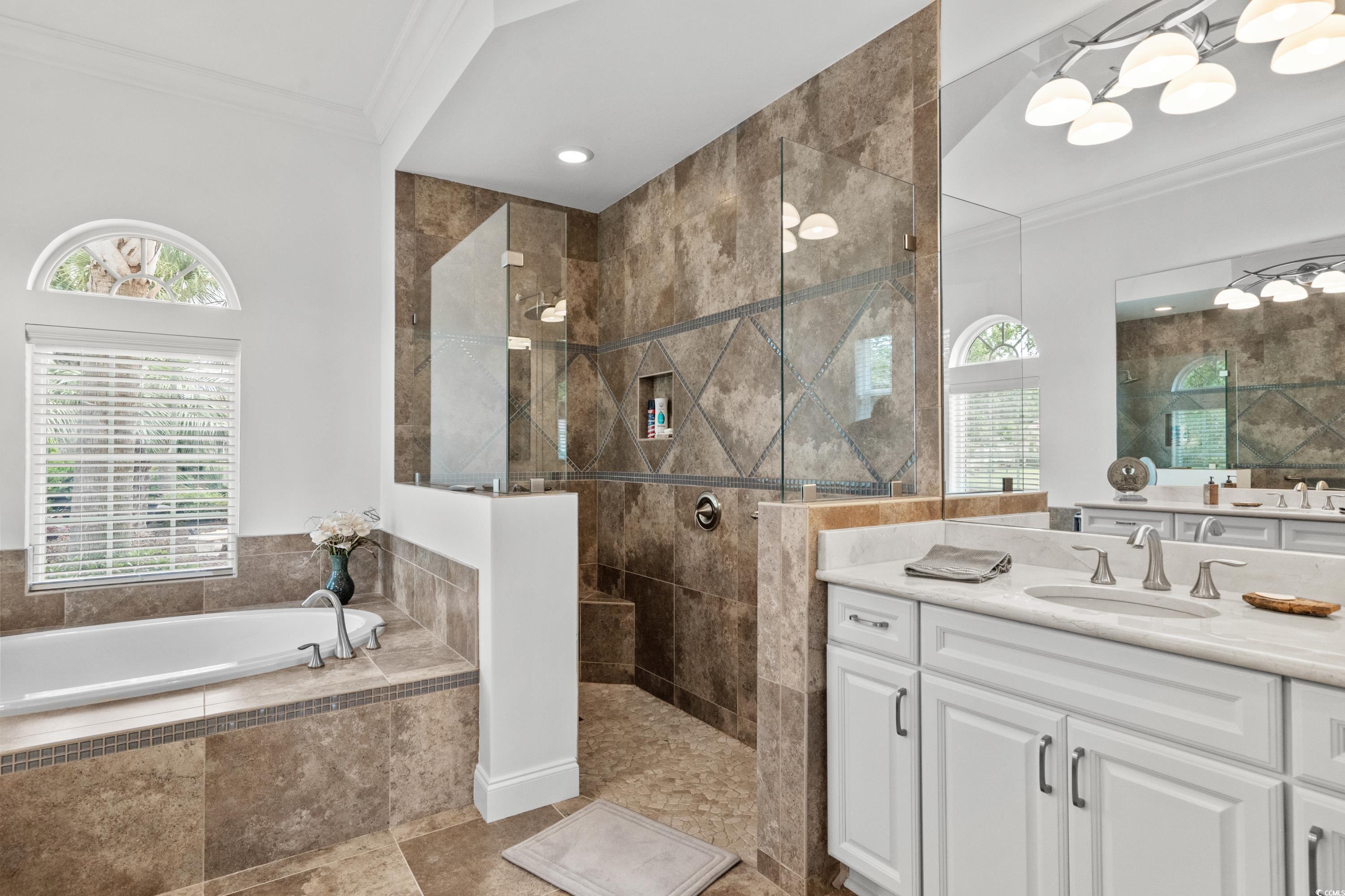 7268 Seville Dr. Property Photo 20