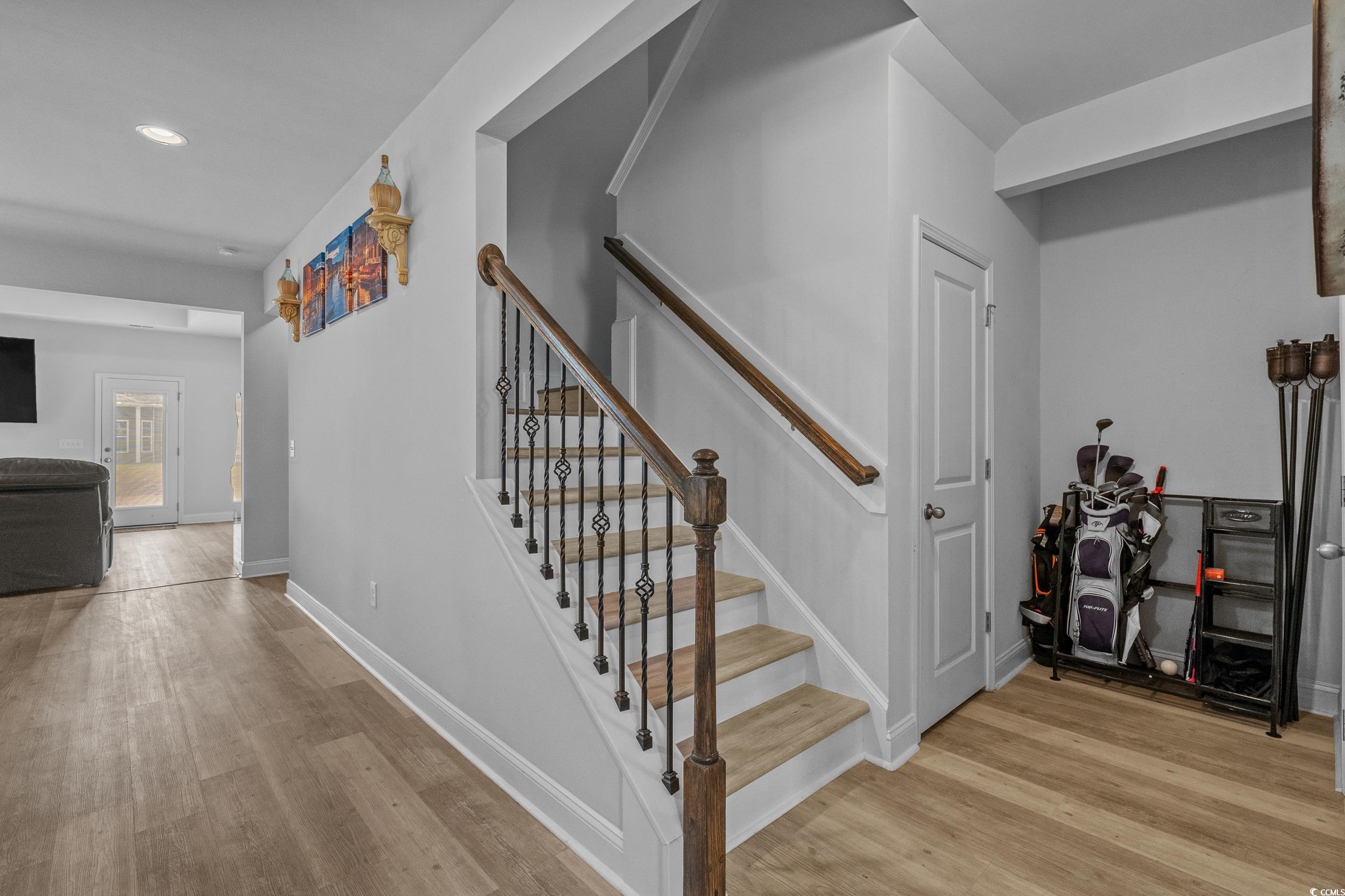 2064 Hazlette Loop Property Photo 30