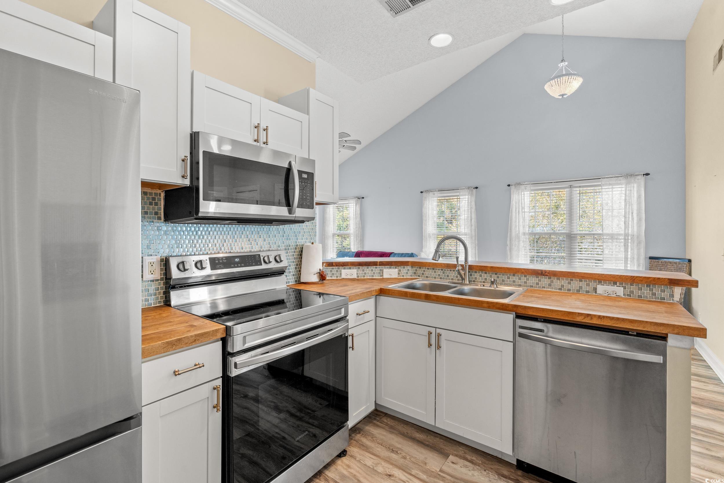 5022 Belleglen Ct. Property Photo 8