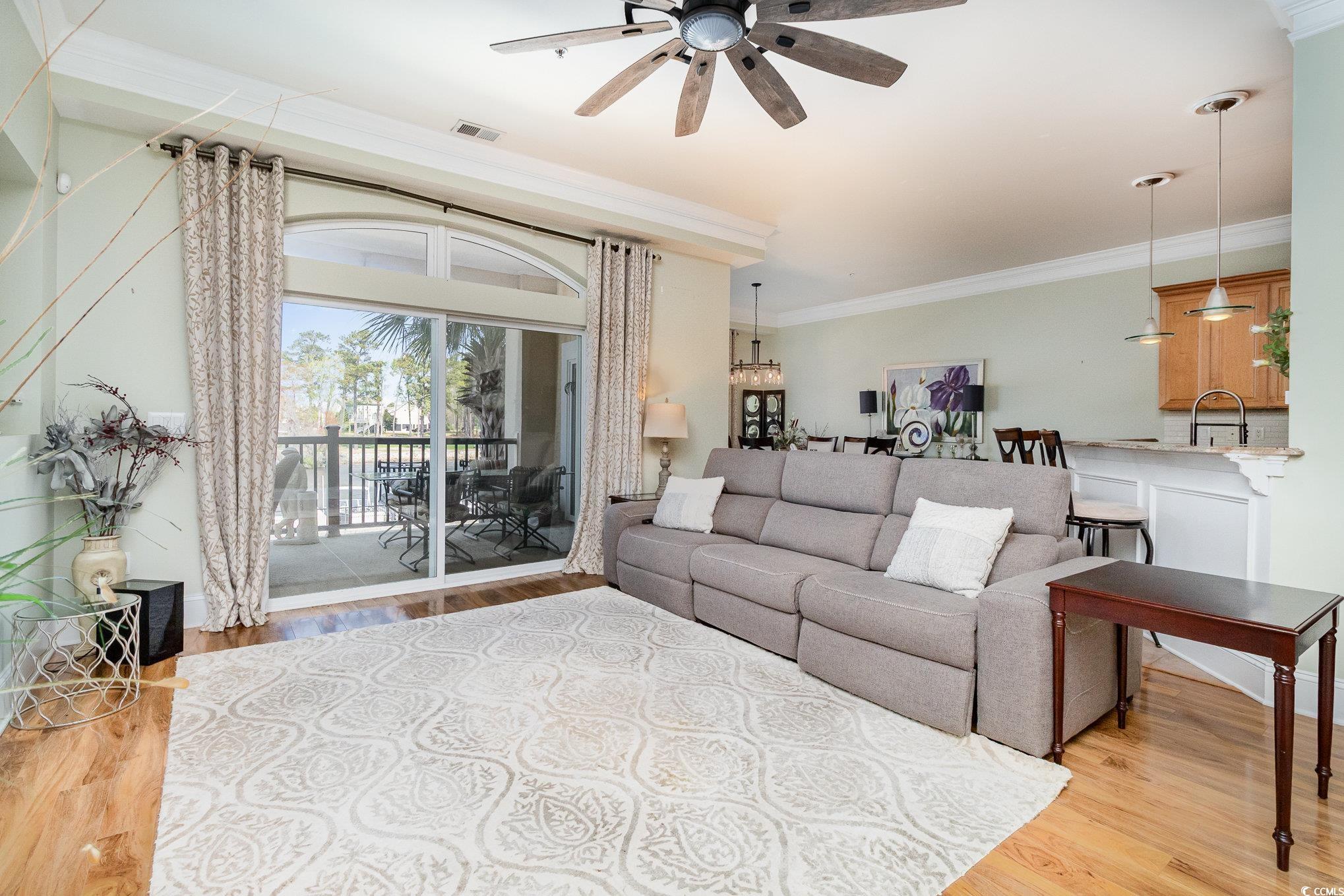 257 Venice Way Property Photo 5