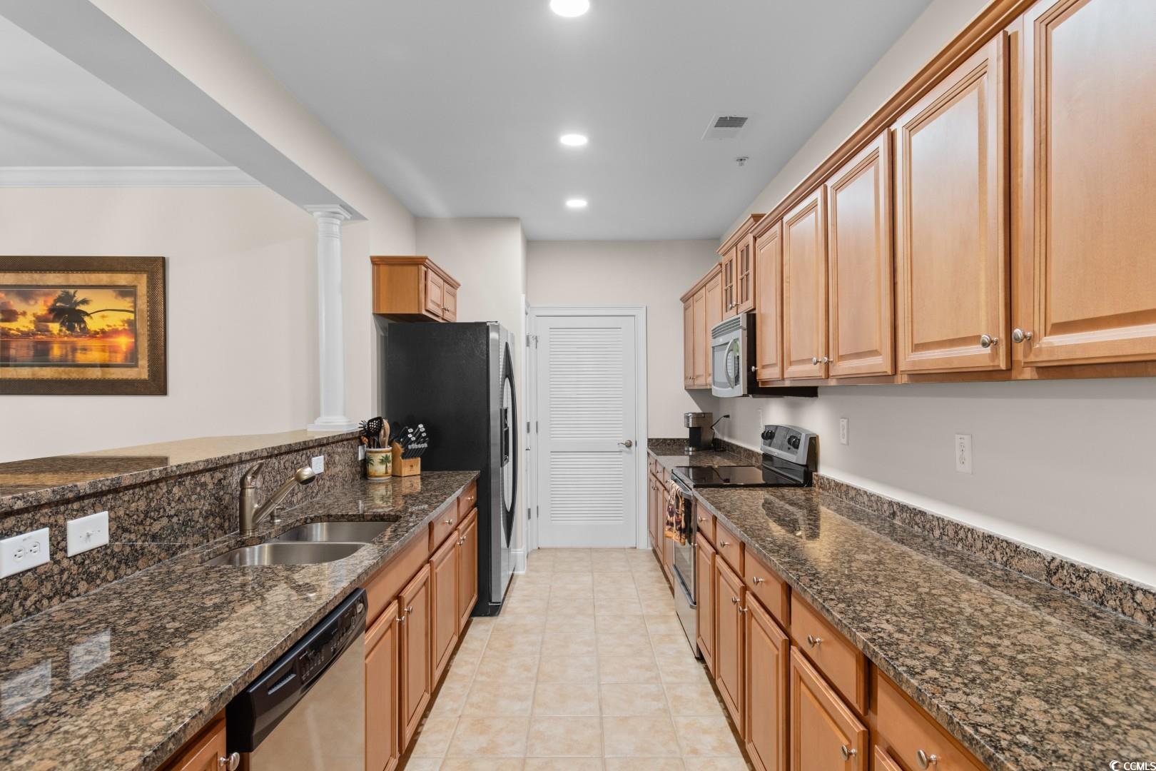 2180 Waterview Dr. Property Photo 7