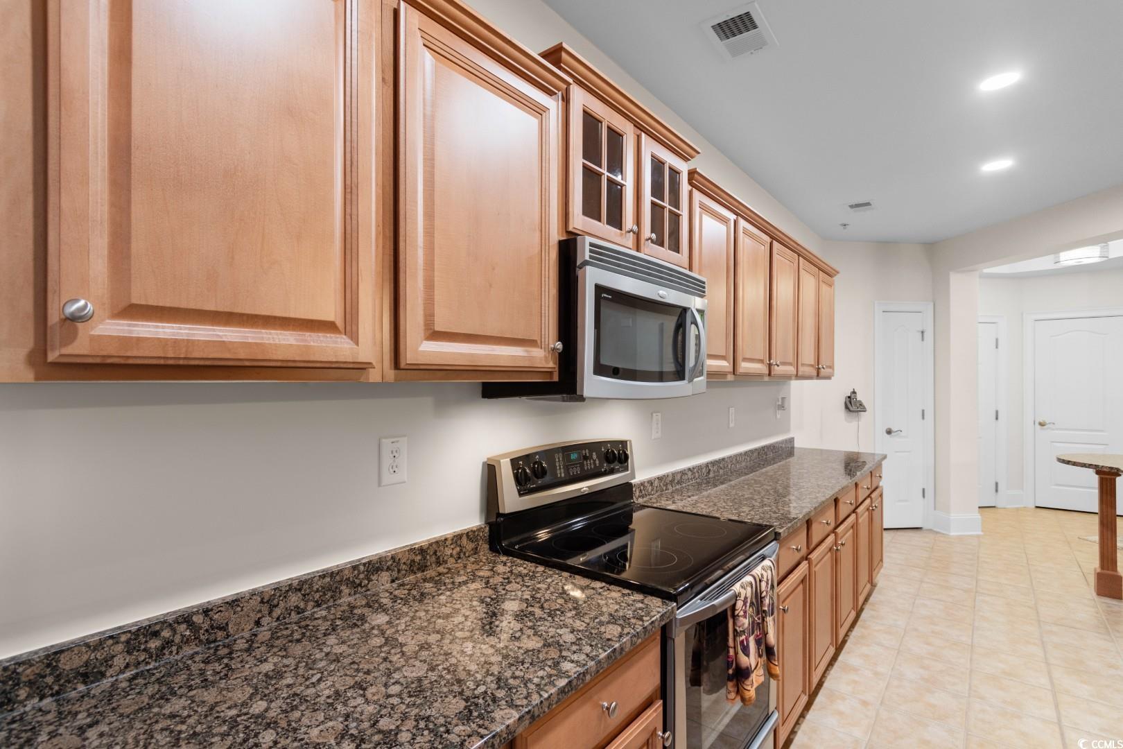 2180 Waterview Dr. Property Photo 9