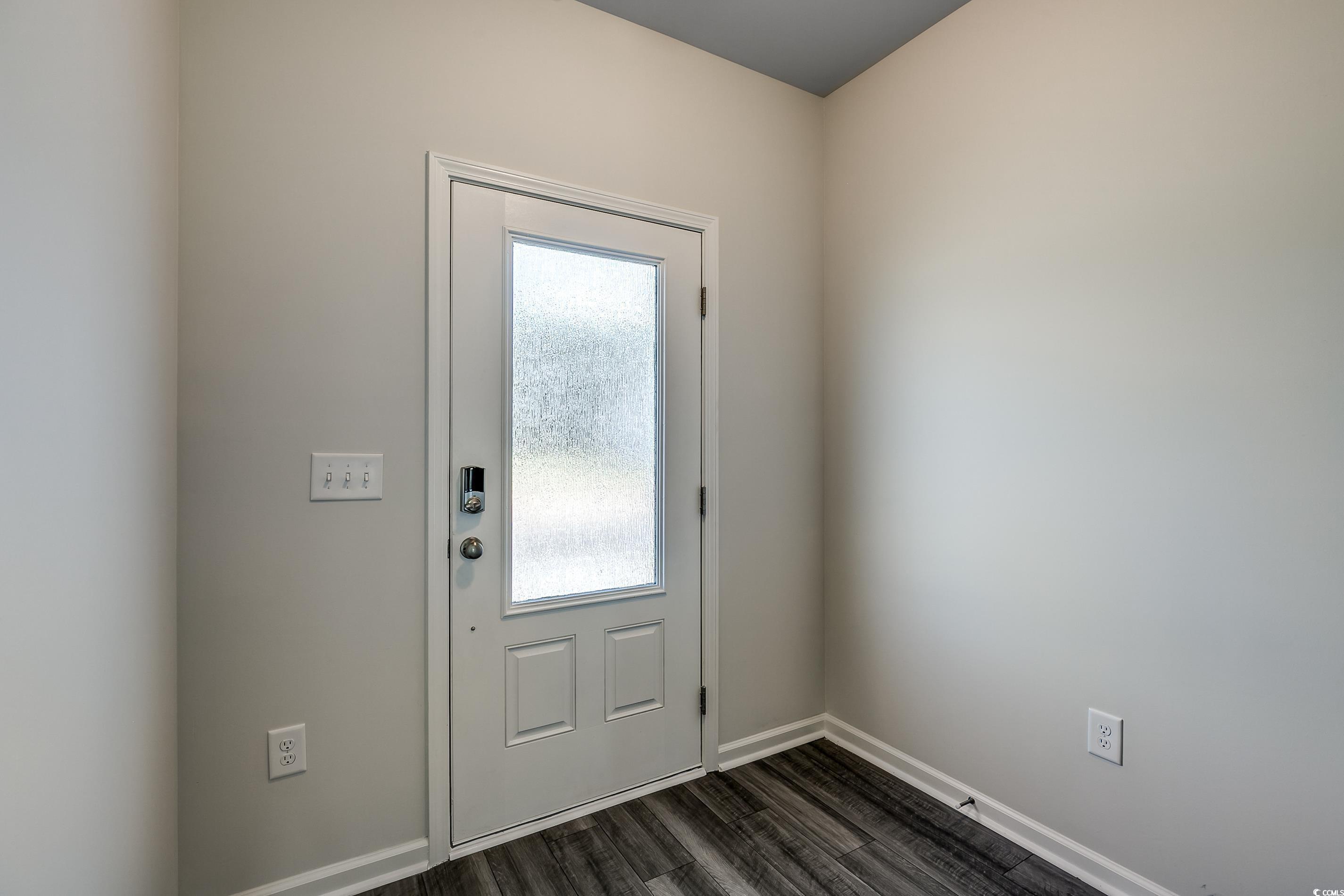 220 Sundrop Way Property Photo 7