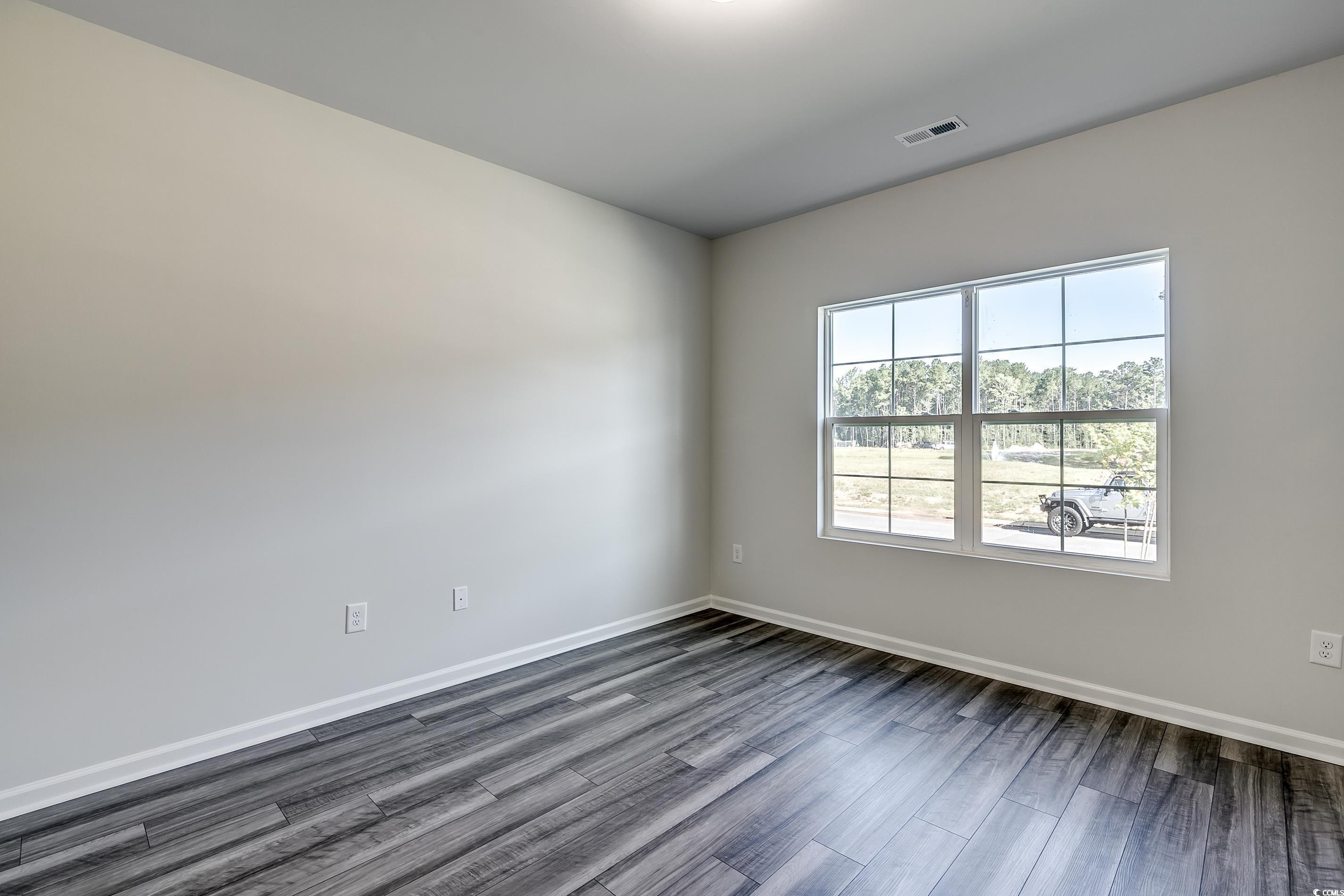 220 Sundrop Way Property Photo 16
