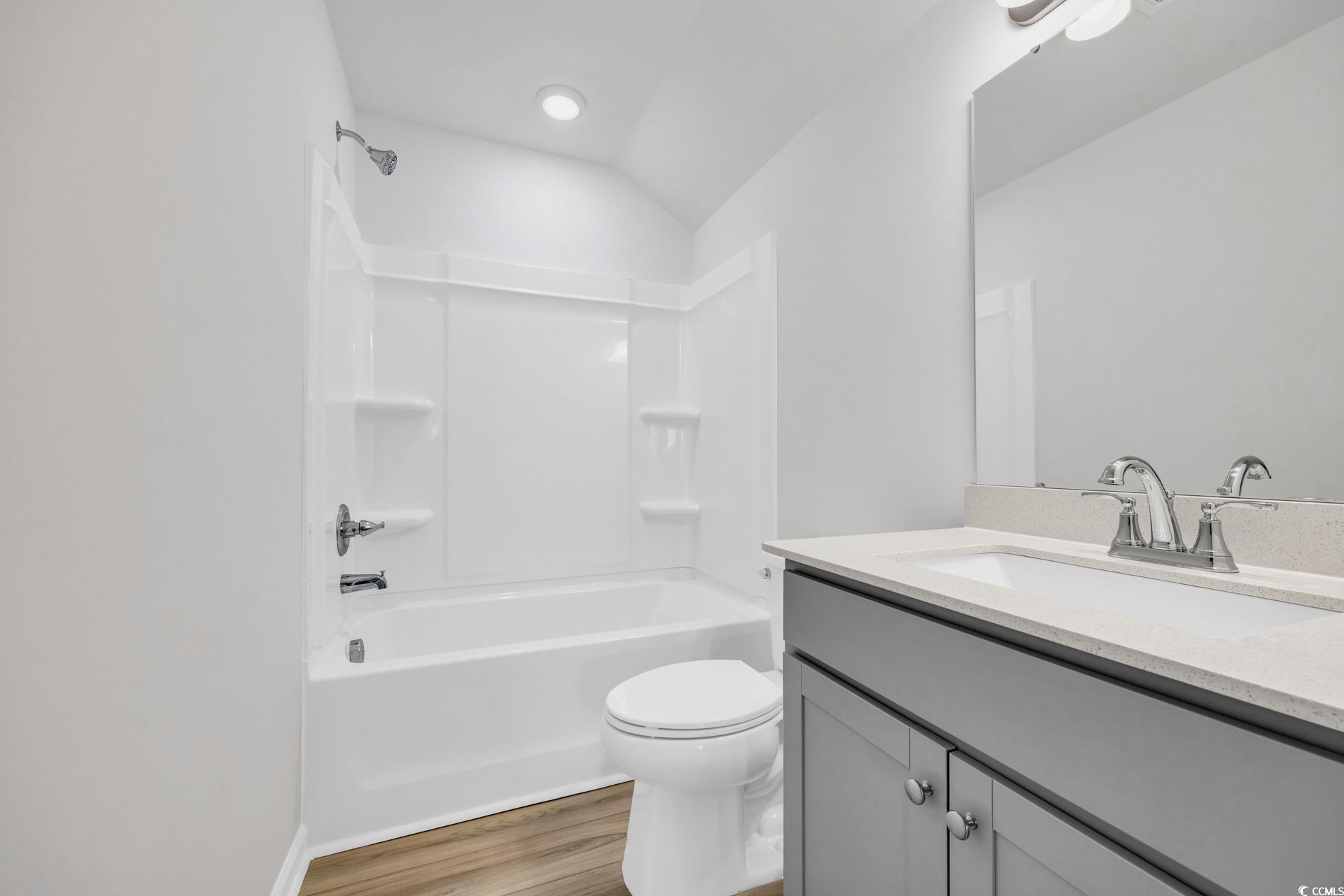 415 Joseph St Property Photo 24