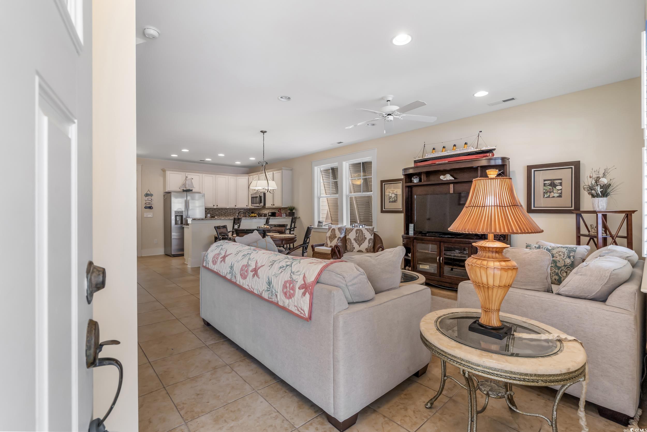 4905 N Market St. Property Photo 5