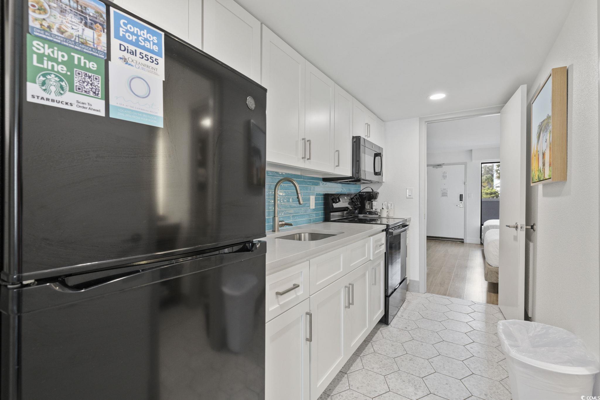 3000 N Ocean Blvd. Property Photo 9