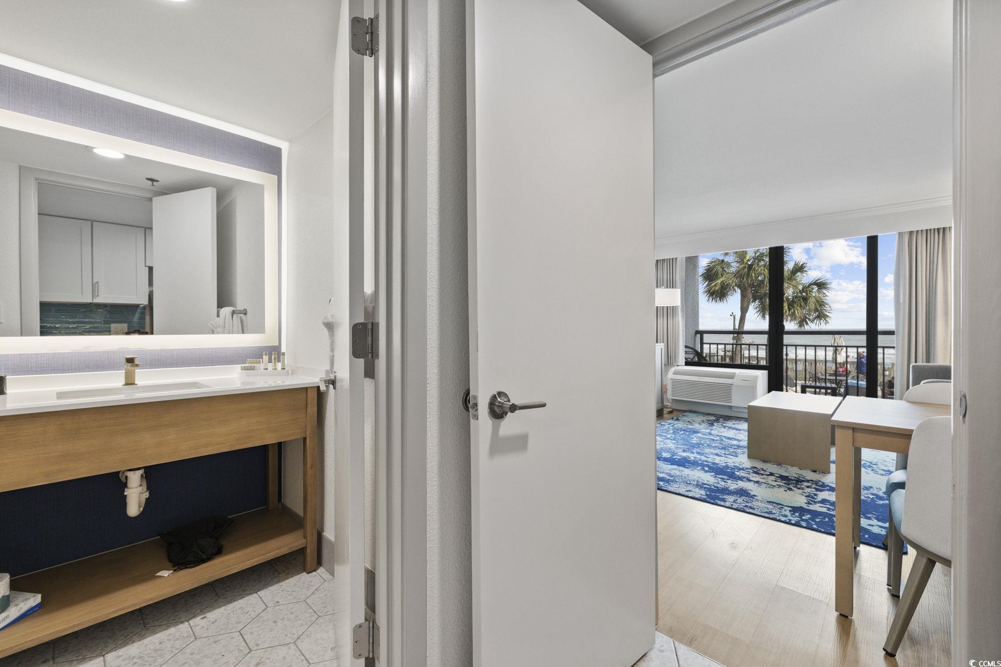 3000 N Ocean Blvd. Property Photo 14