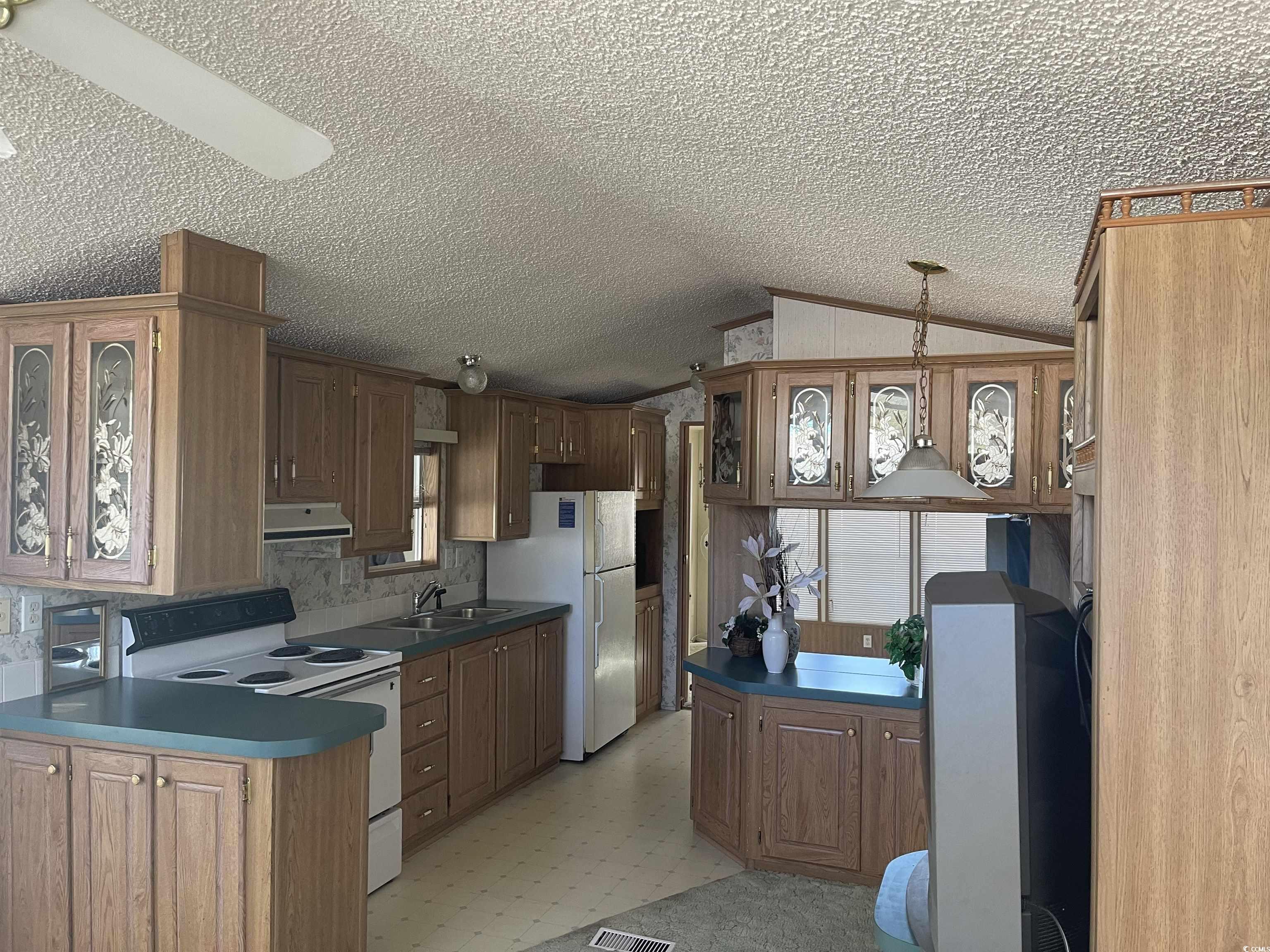 5400 Little River Neck Rd. Property Photo 7