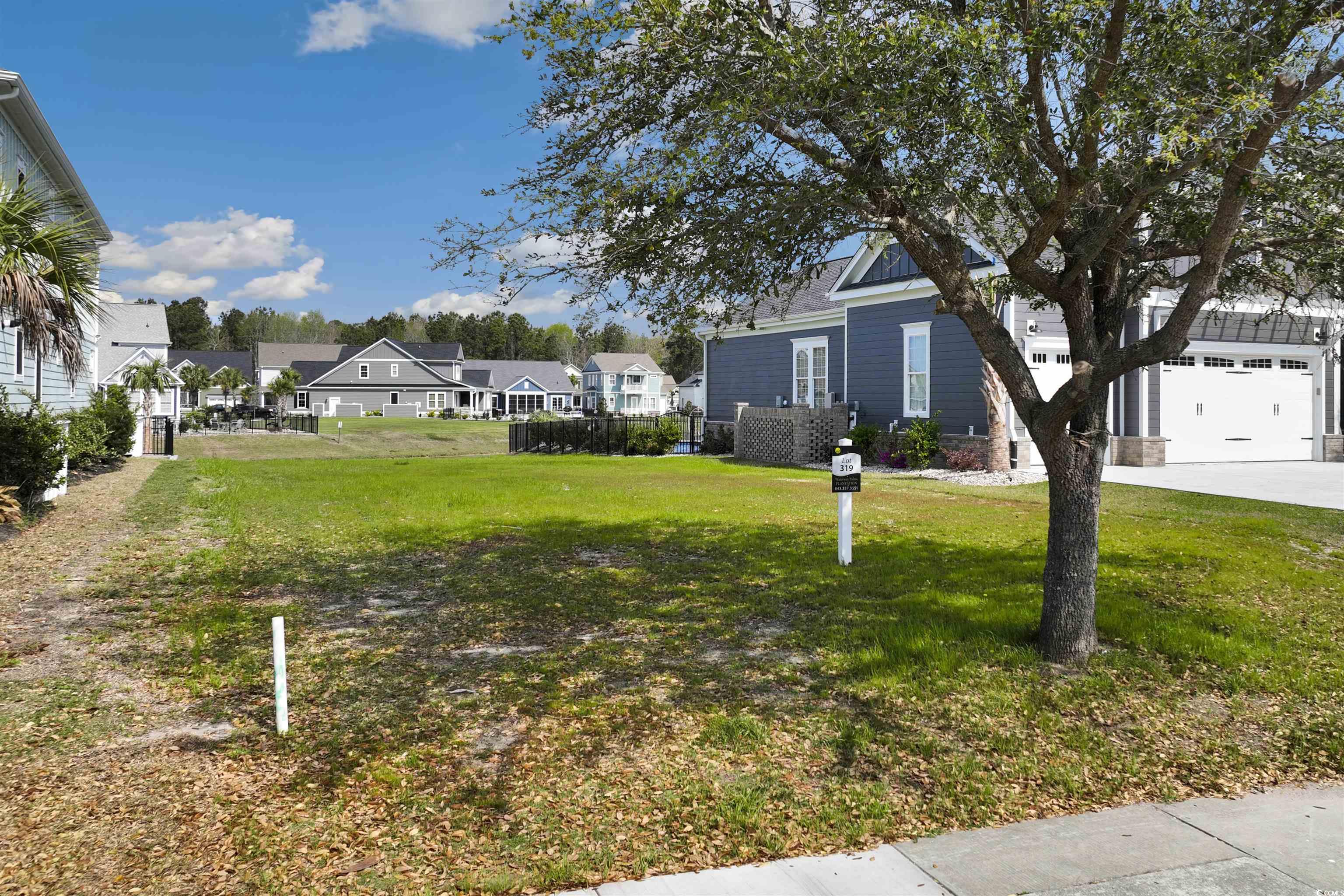 901 Crystal Water Way Property Photo 3