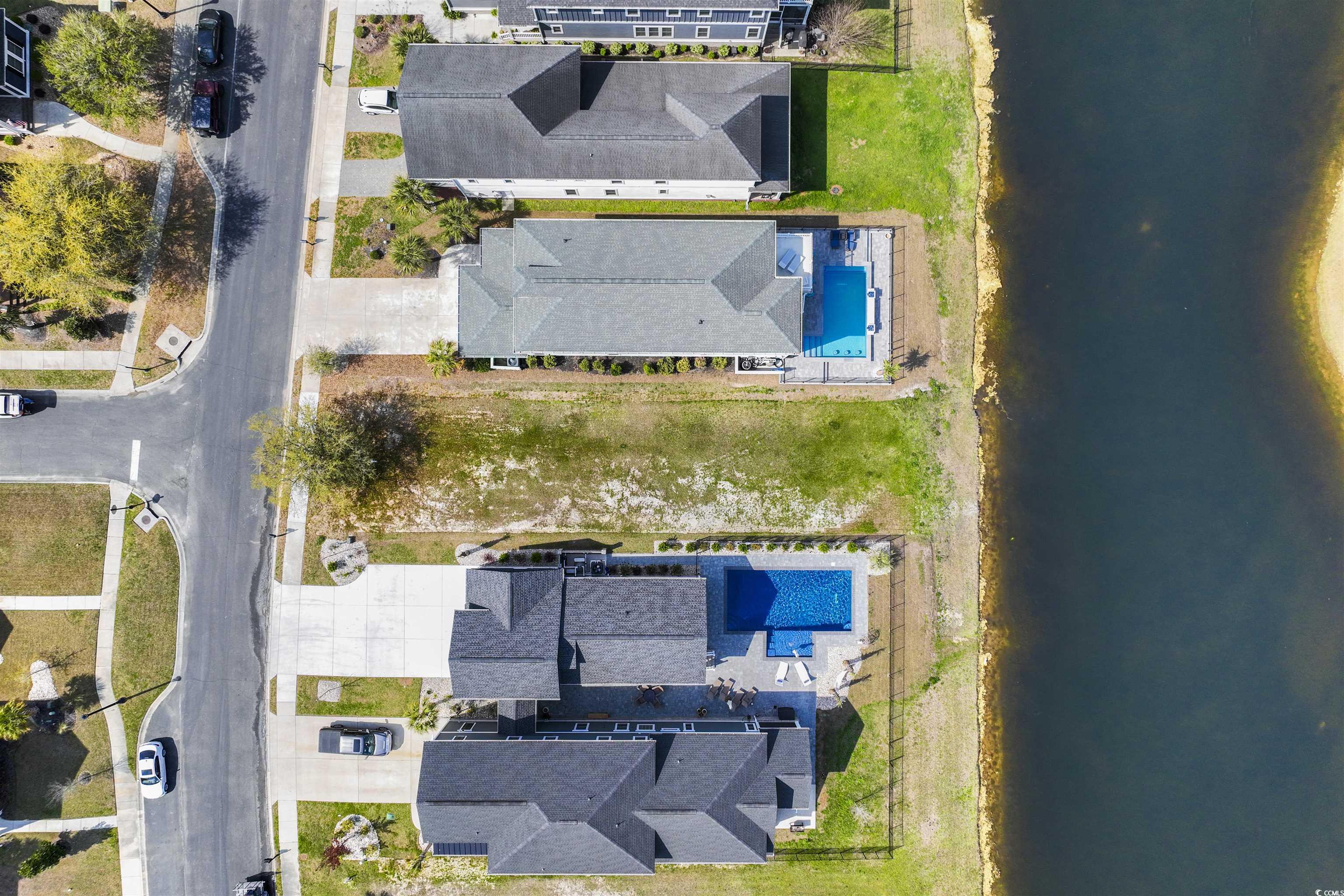 901 Crystal Water Way Property Photo 7