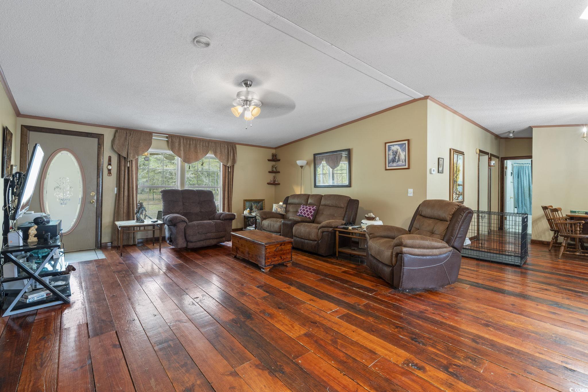 4070 Hollow Dr. Property Photo 8