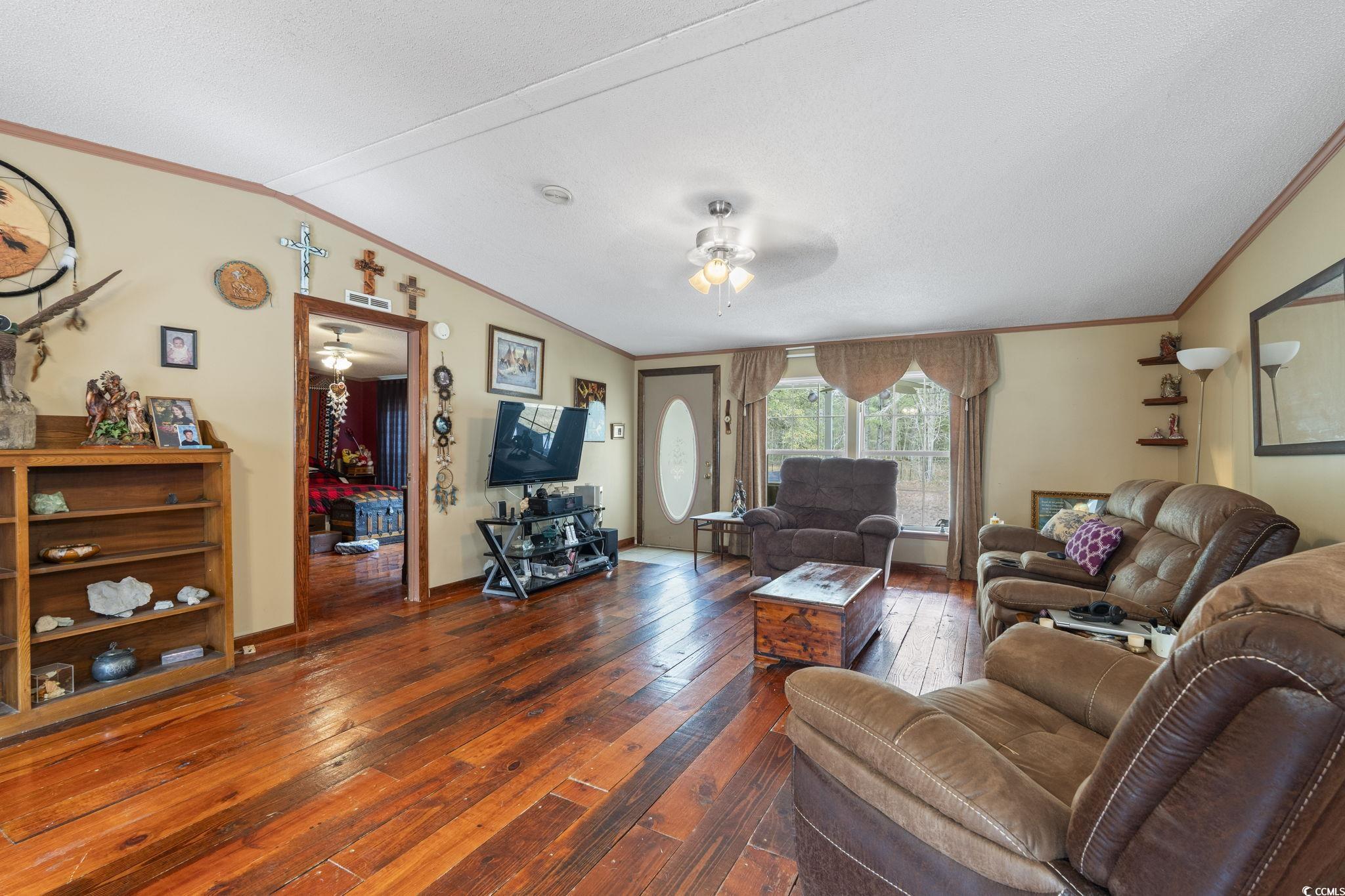 4070 Hollow Dr. Property Photo 9