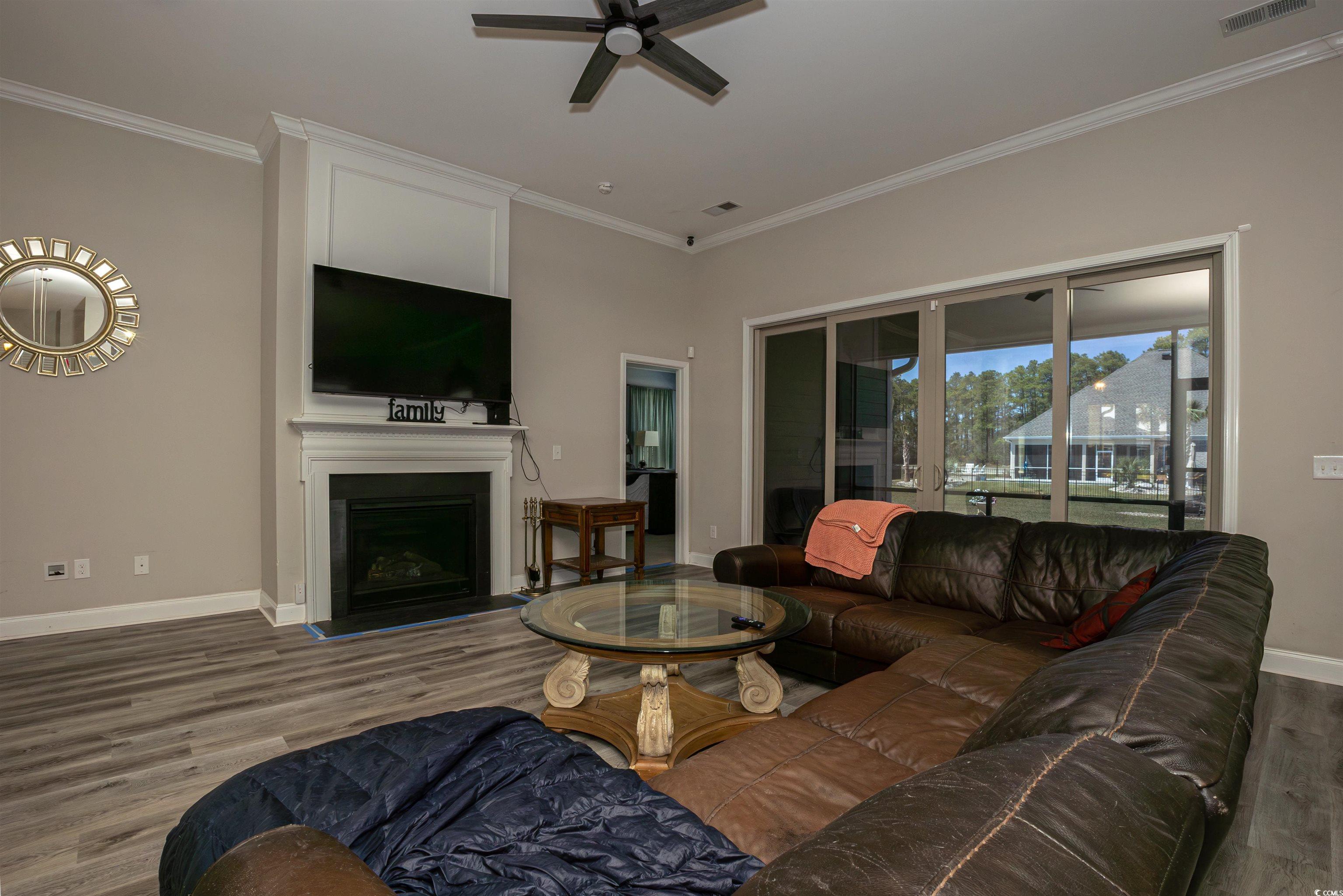721 Jade Dr. Property Photo 2