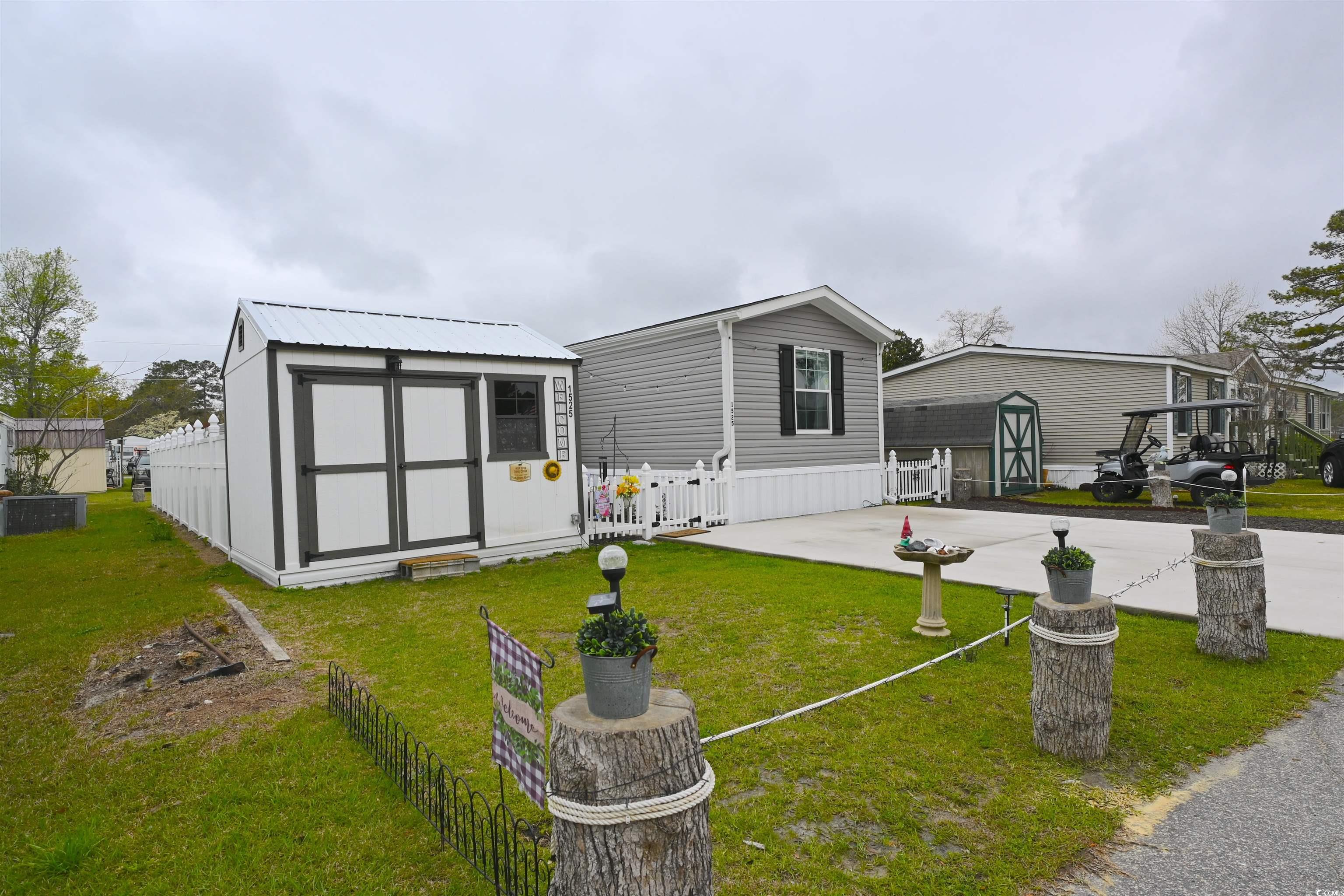 1525 Capella Ln. Property Photo 1