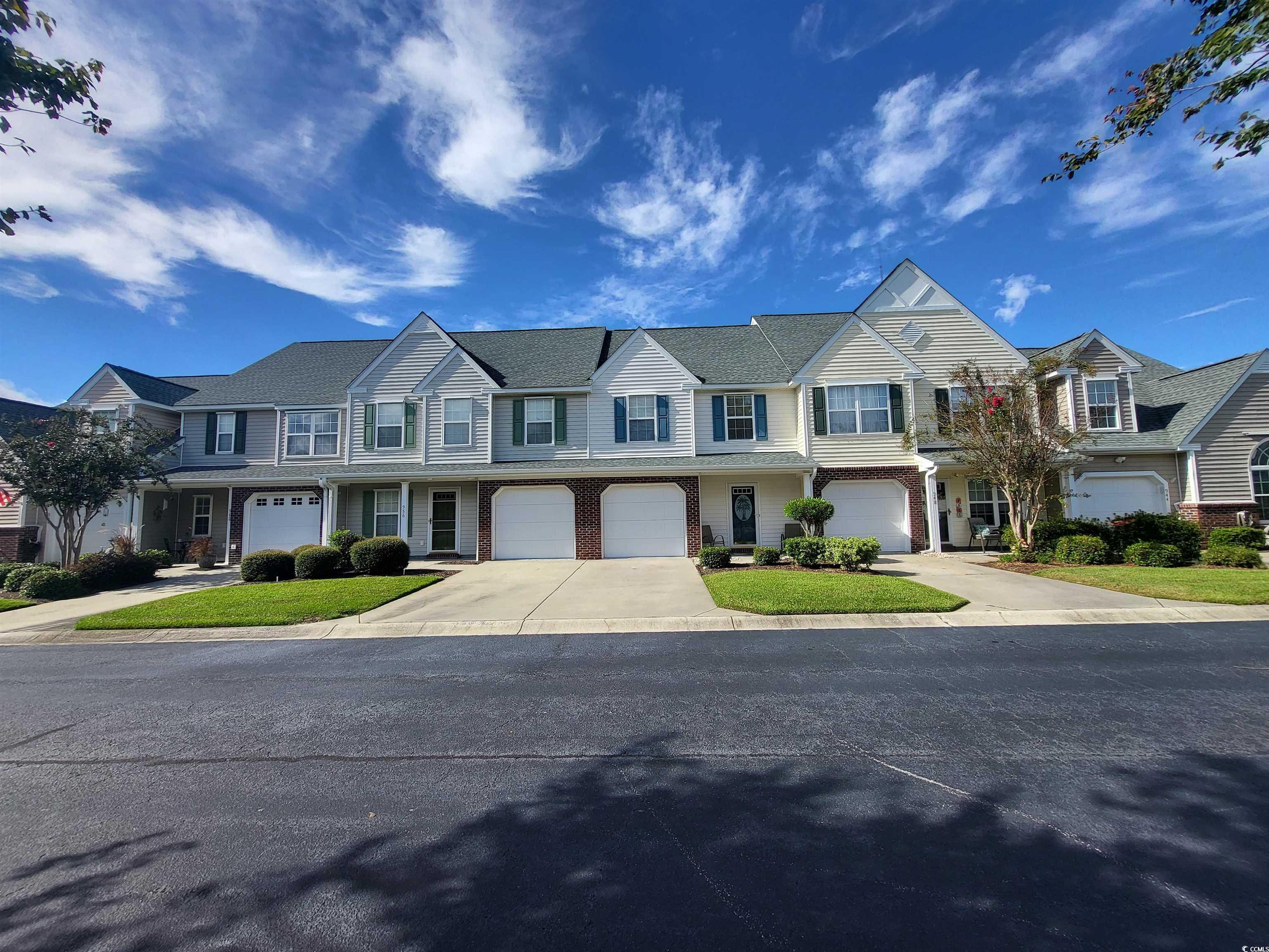 Wynbrooke Twnhm Townhomes Real Estate Listings Main Image