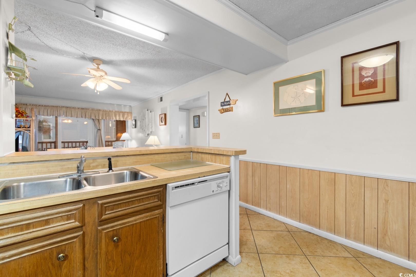 9570 Shore Dr. Property Photo 8