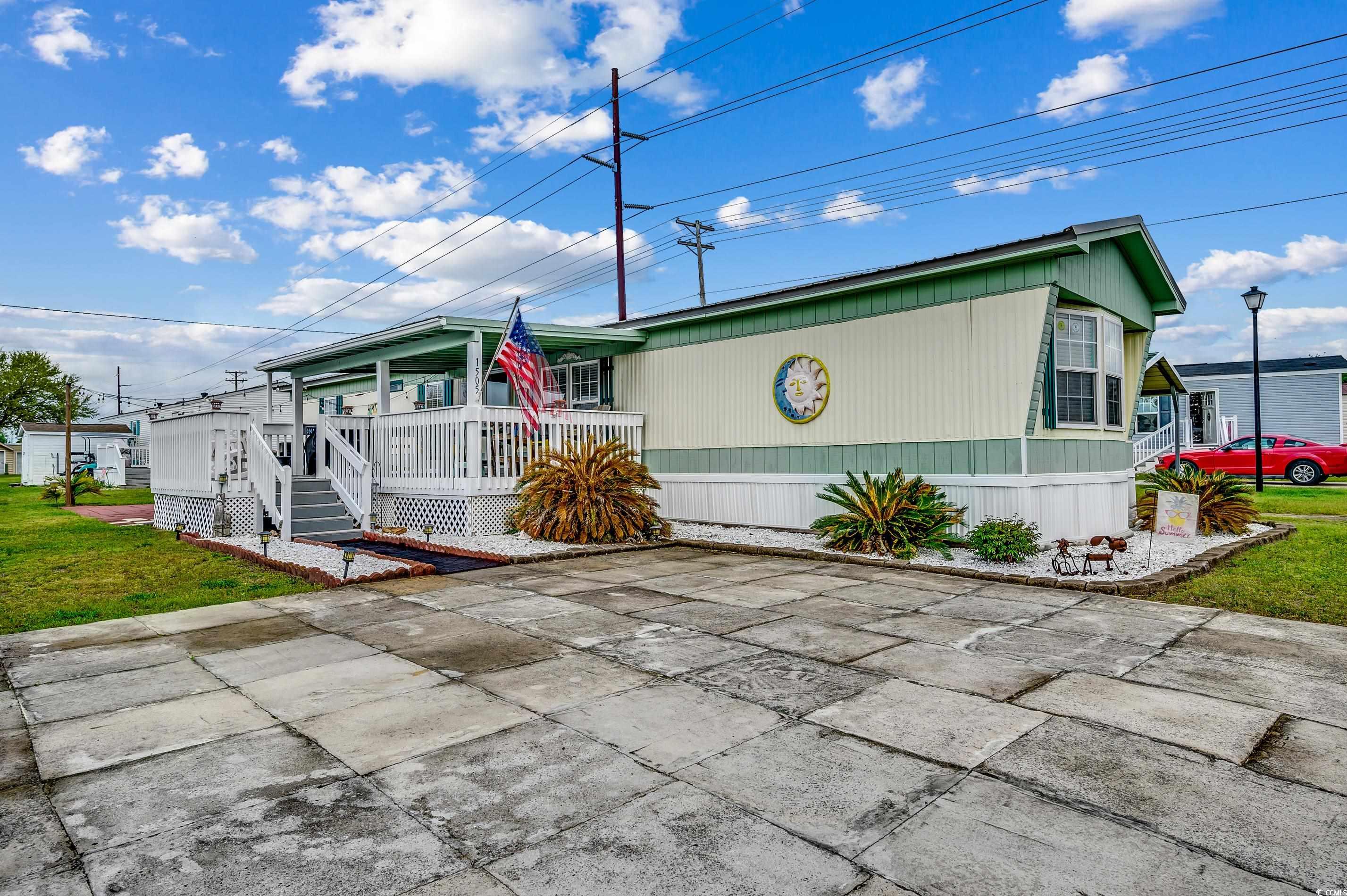 1505 Gardenia Ave. Property Photo 1