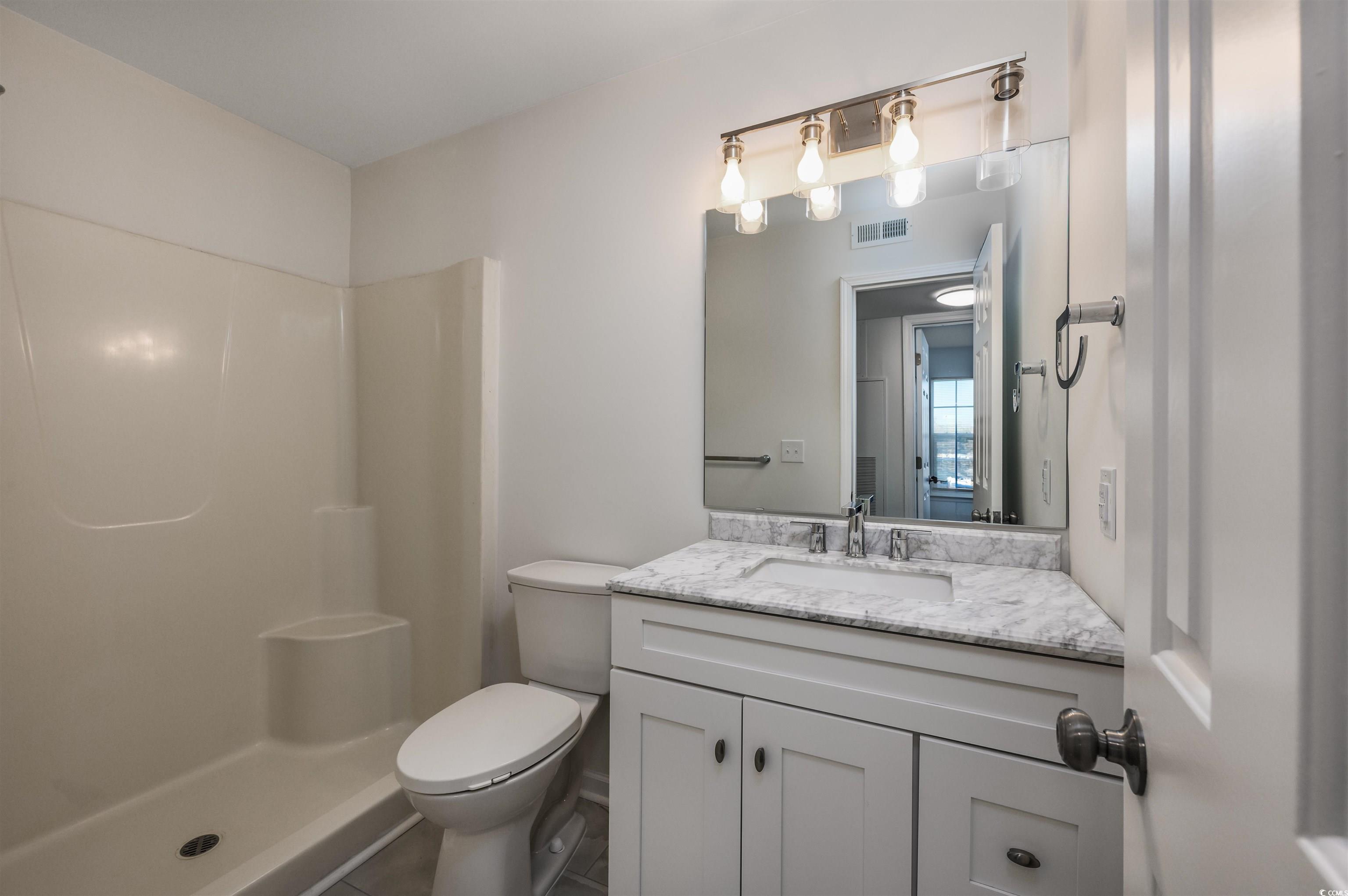 2257 Essex Dr. Property Photo 15