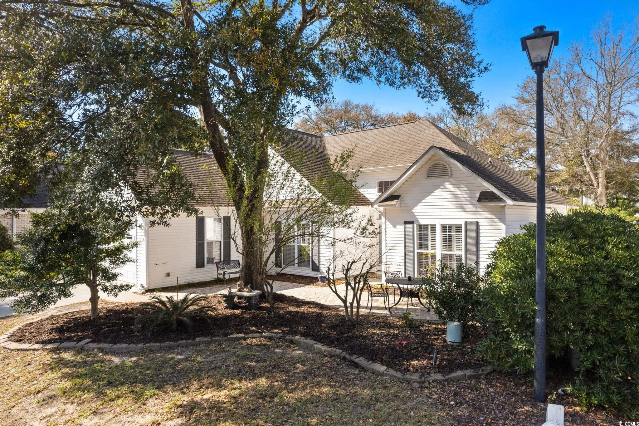 808 Arbor Ln. Property Photo 1