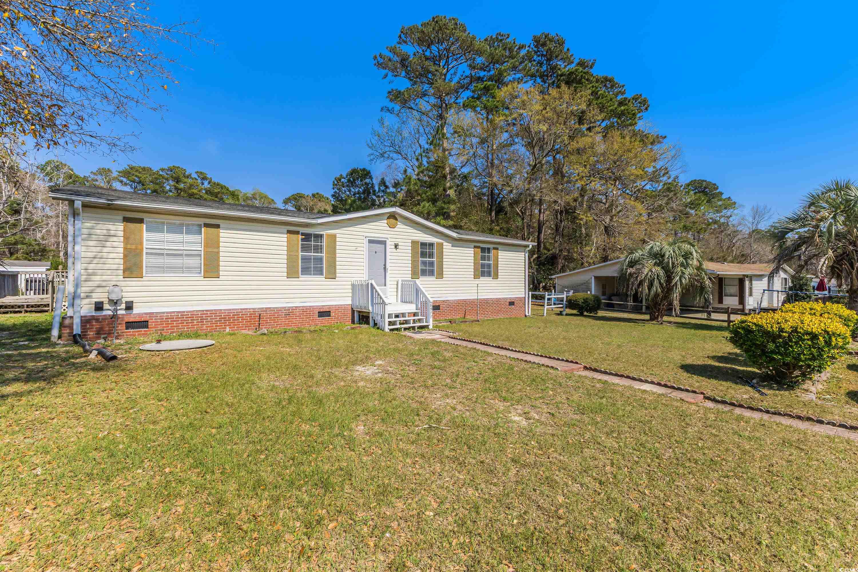 8977 Jennis Ave. Property Photo 2