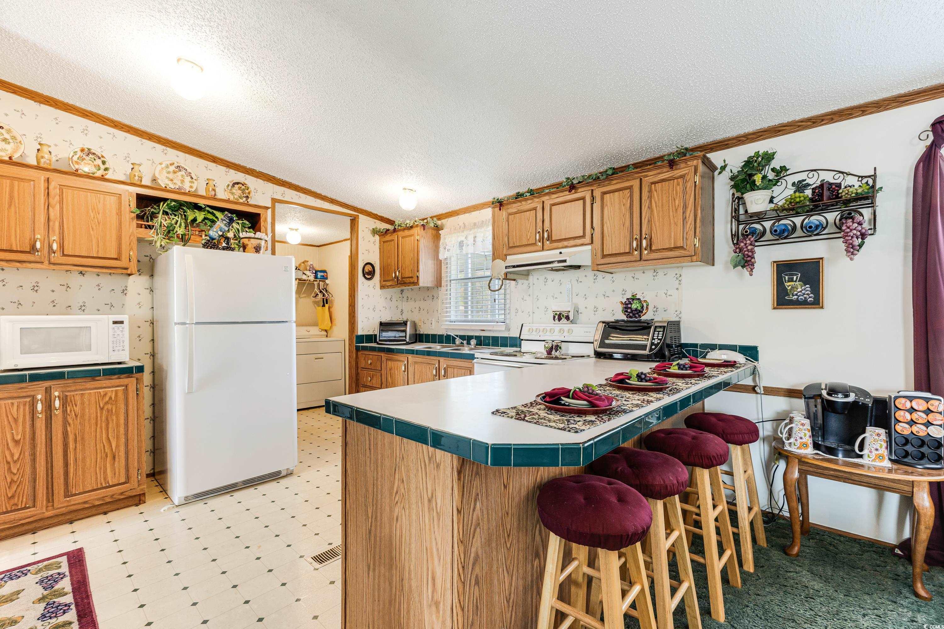 8977 Jennis Ave. Property Photo 12