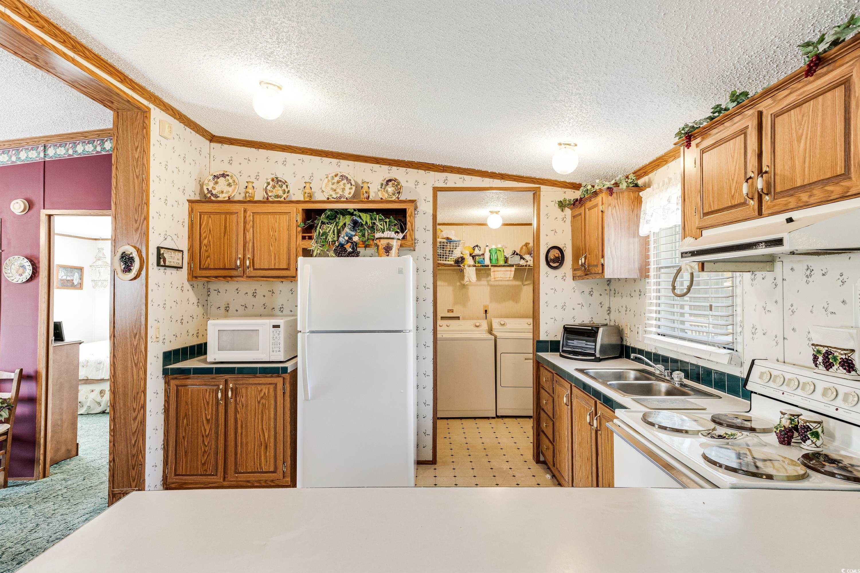 8977 Jennis Ave. Property Photo 13