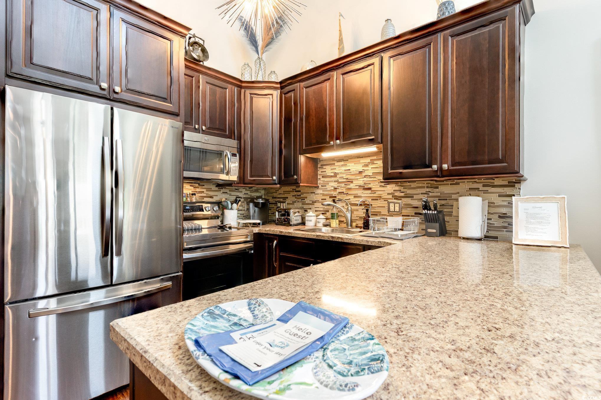 1860 Auburn Ln. Property Photo 13