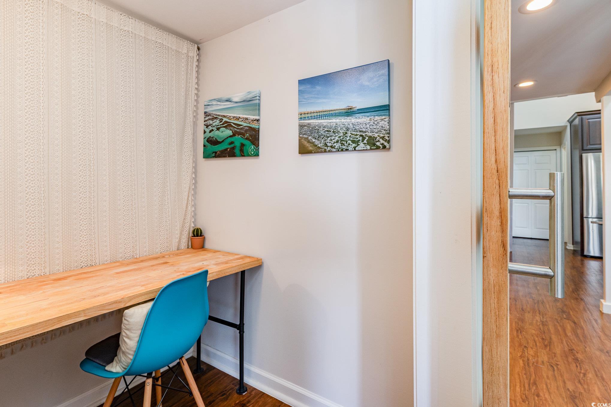 1860 Auburn Ln. Property Photo 18