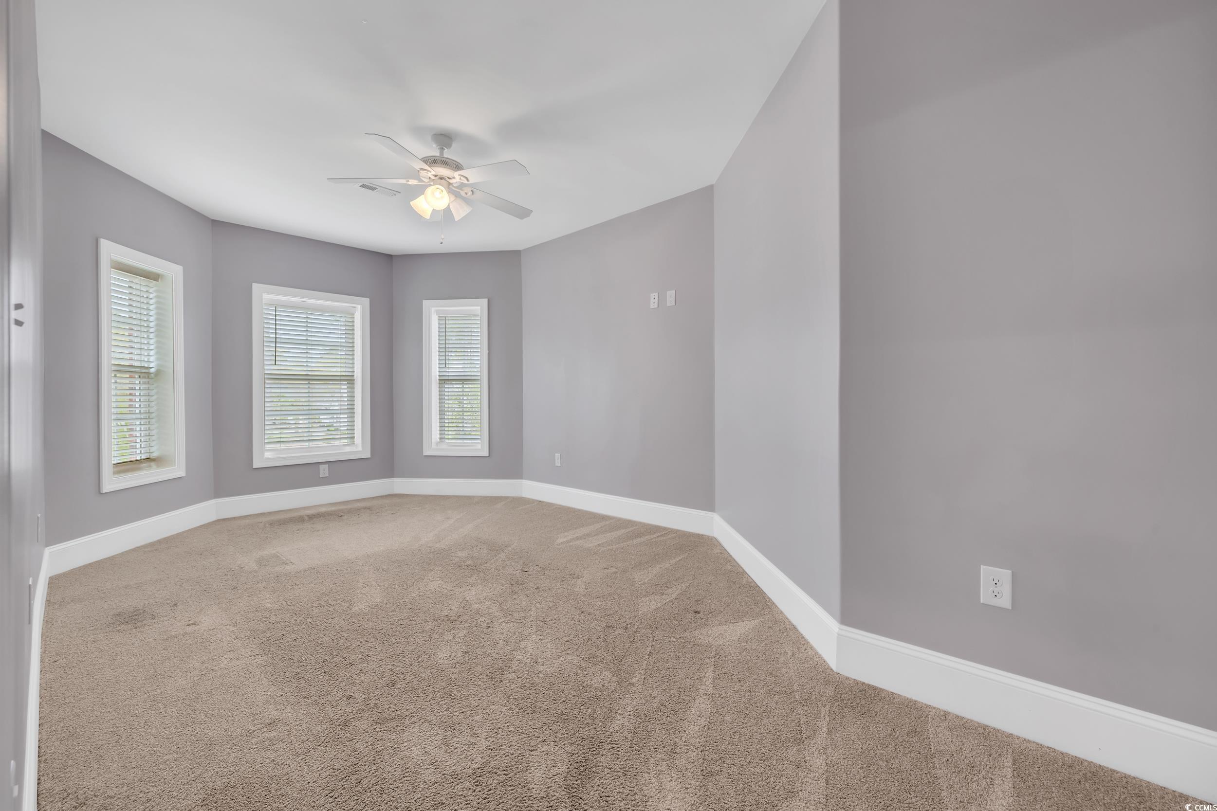 653 Whispering Pines Ct. Property Photo 23