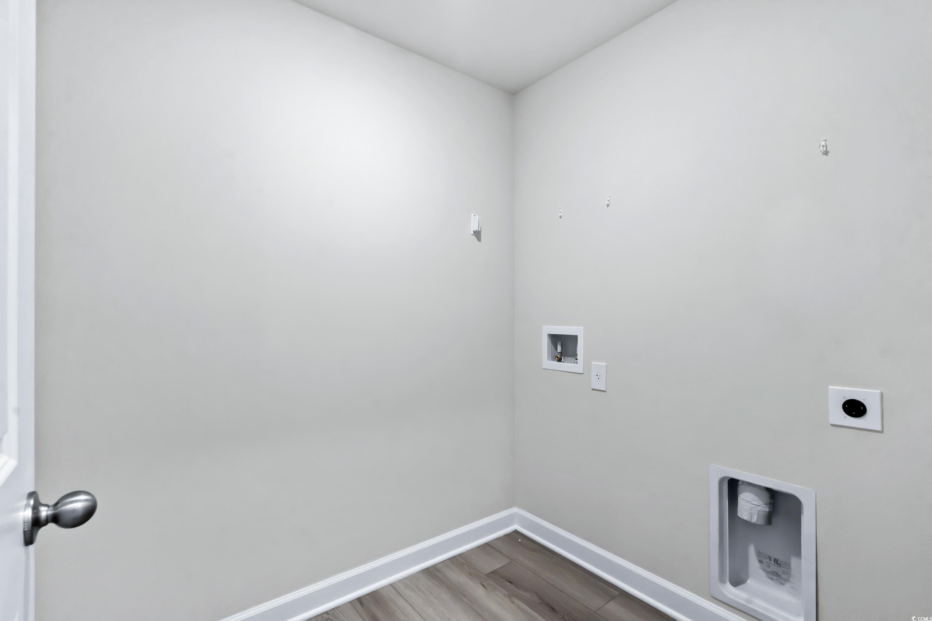 5043 Riverton Ct Property Photo 34