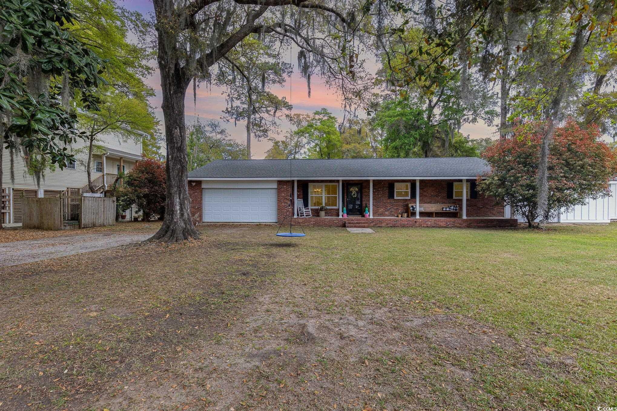 198 Emerson Loop Property Photo 1