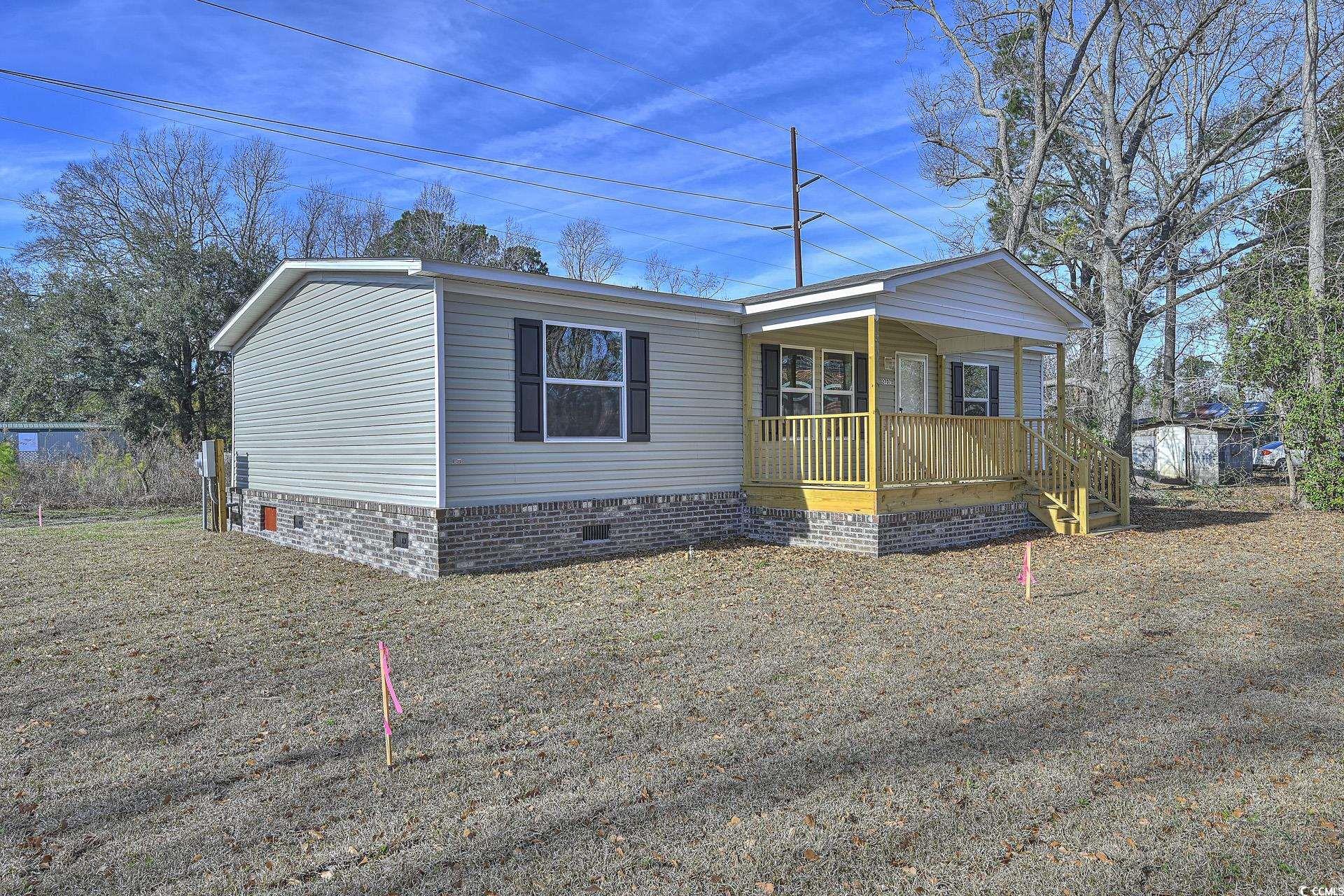 2707a Prince St. Property Photo 2