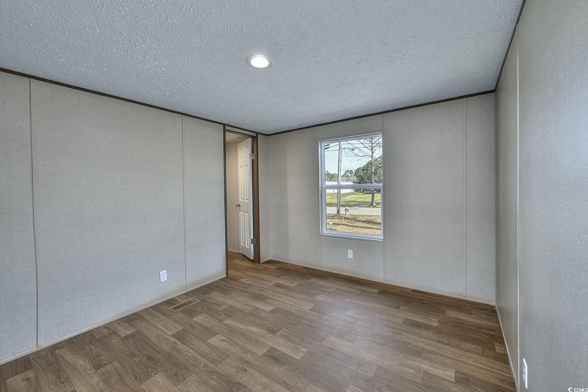 2707a Prince St. Property Photo 10