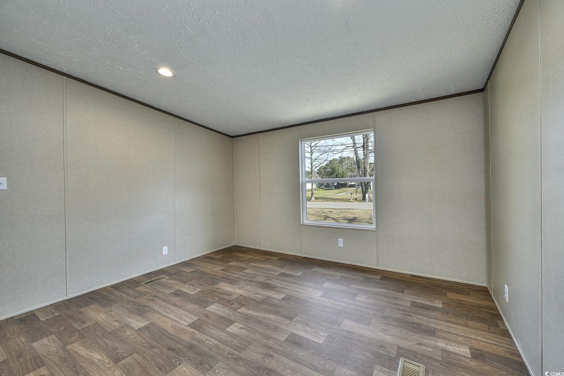 2707a Prince St. Property Photo 13