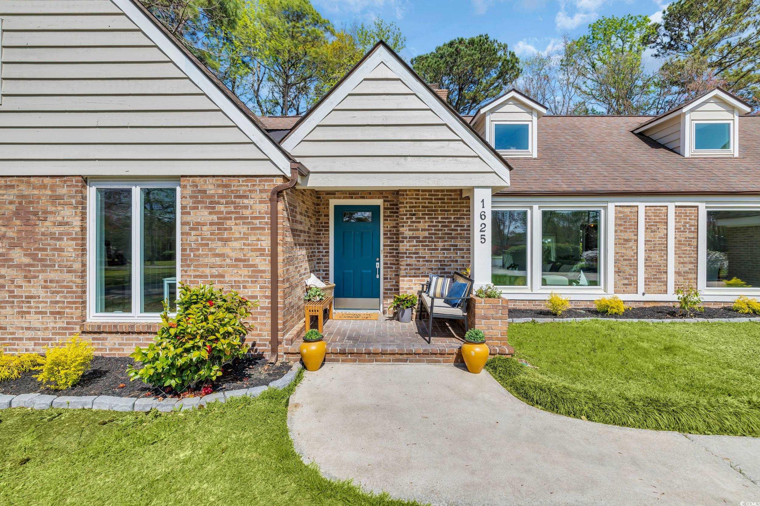 1625 Deer Park Ln. Property Photo 1