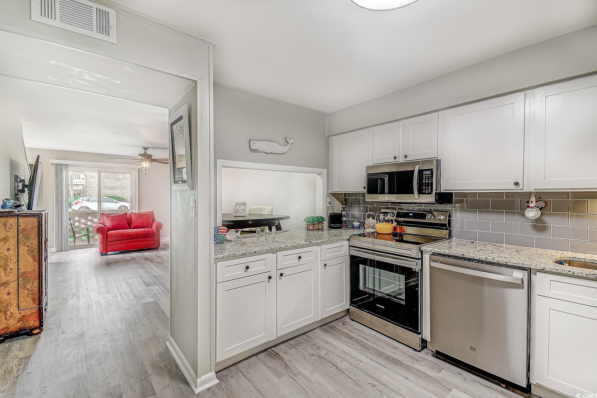 10200 Lake Shore Dr. Property Photo 9