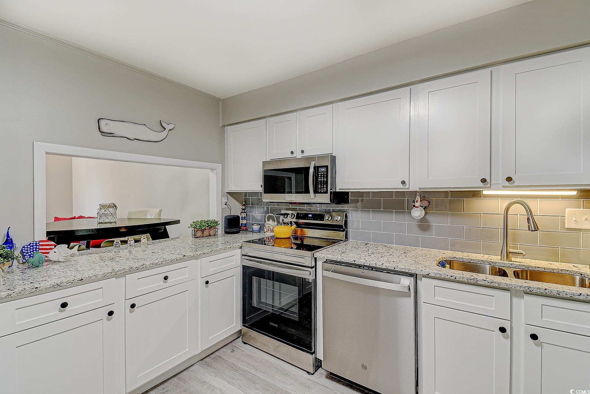 10200 Lake Shore Dr. Property Photo 10