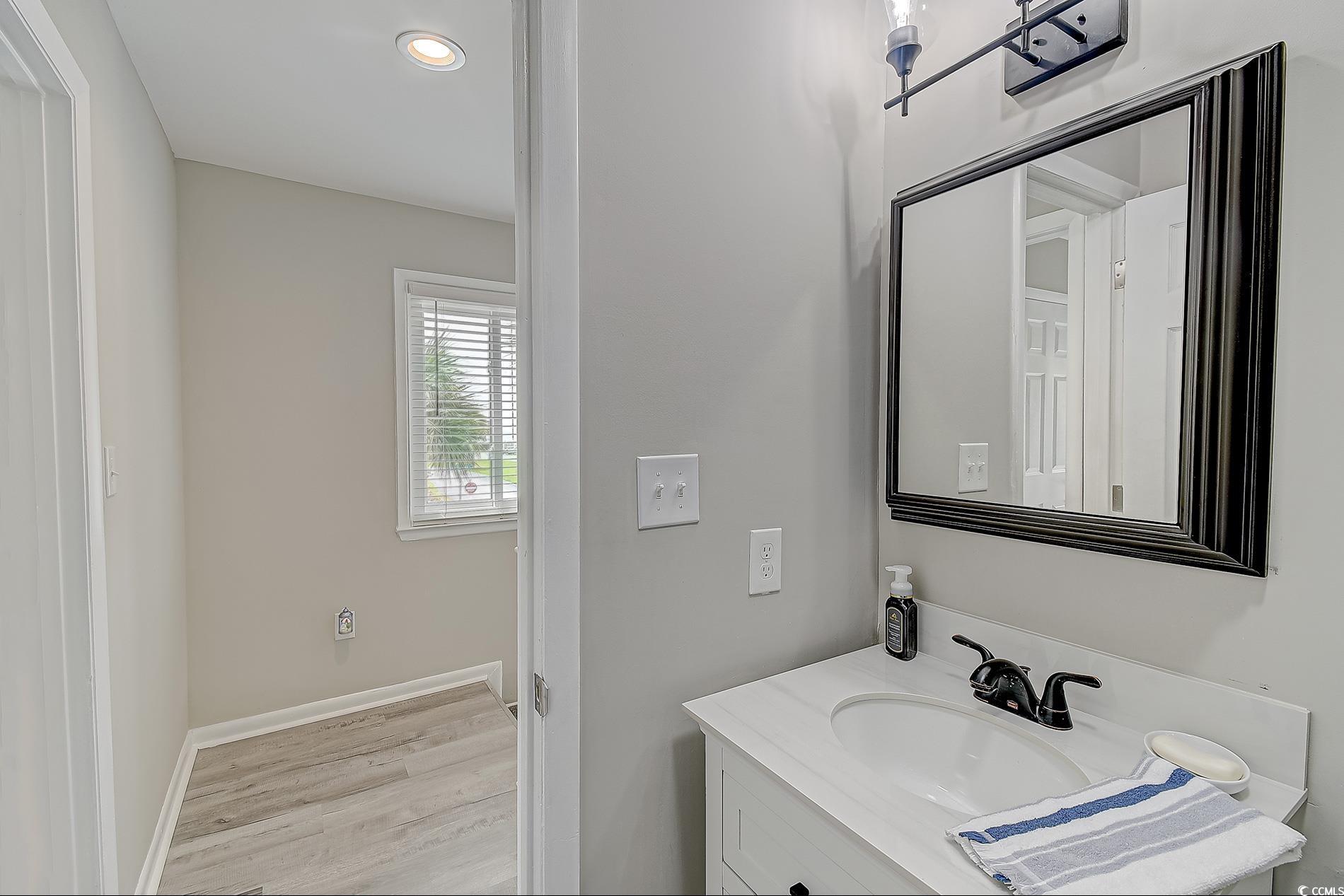 10200 Lake Shore Dr. Property Photo 13