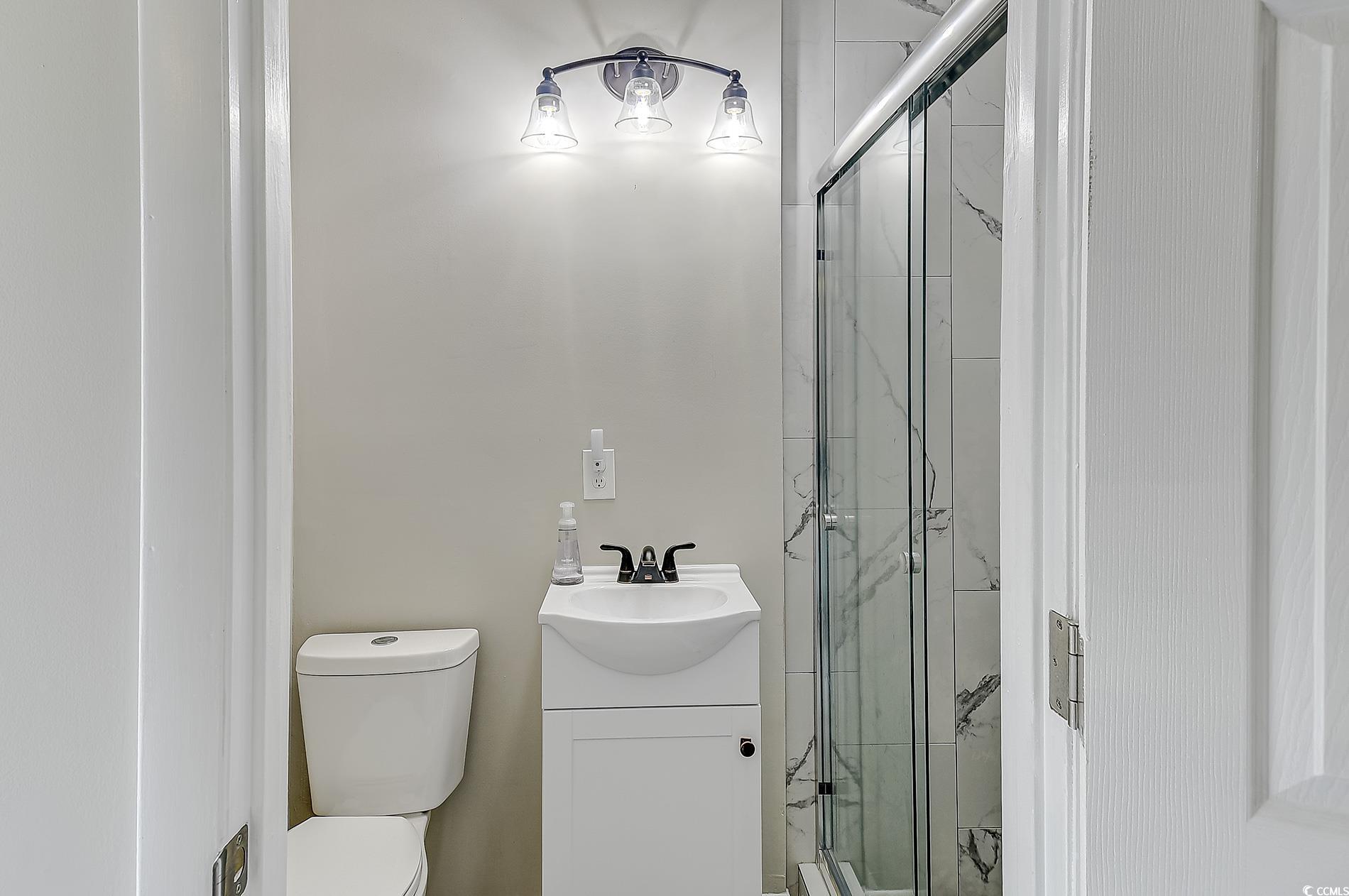 10200 Lake Shore Dr. Property Photo 22