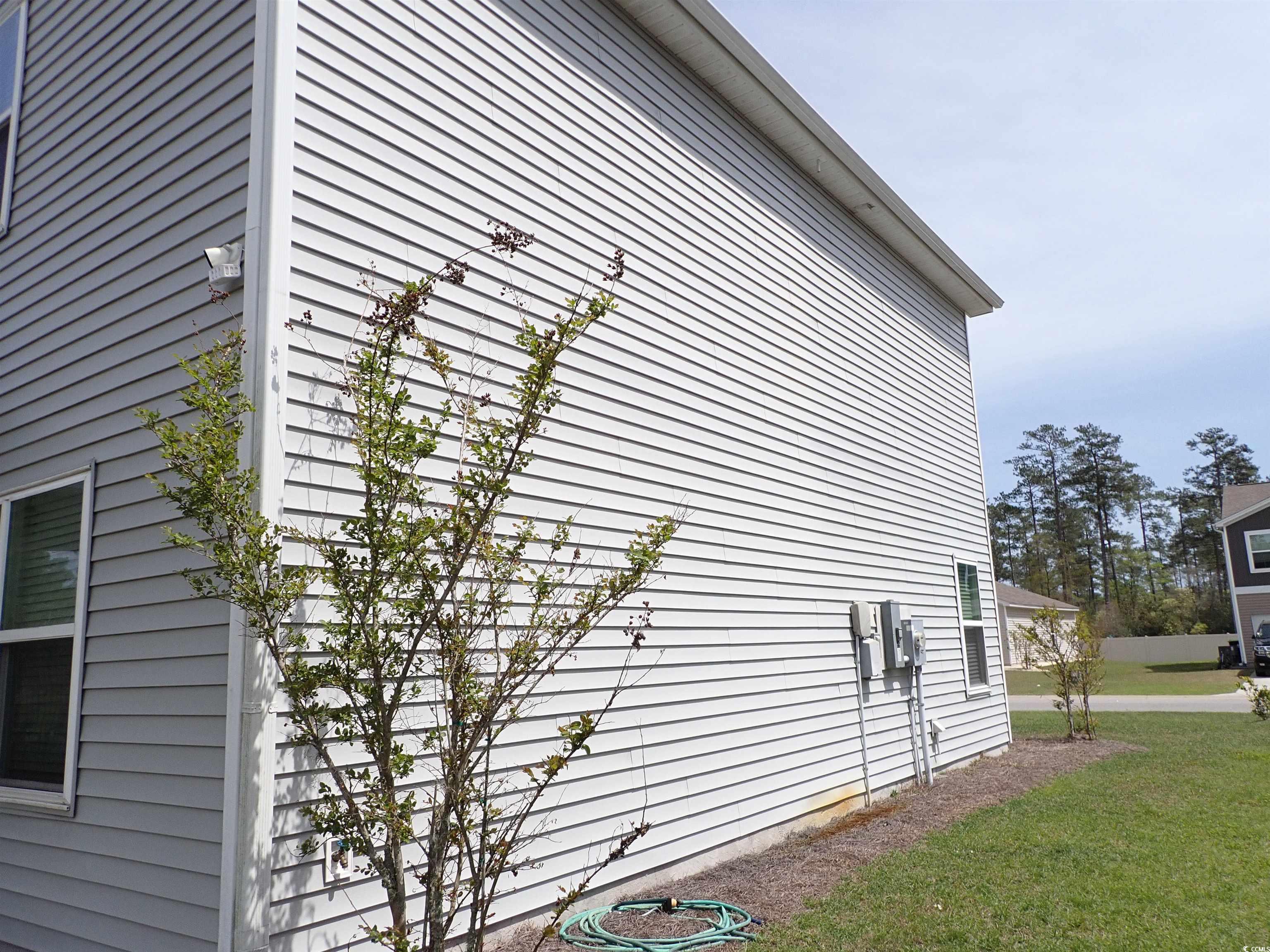 447 Archer Ct. Property Photo 6