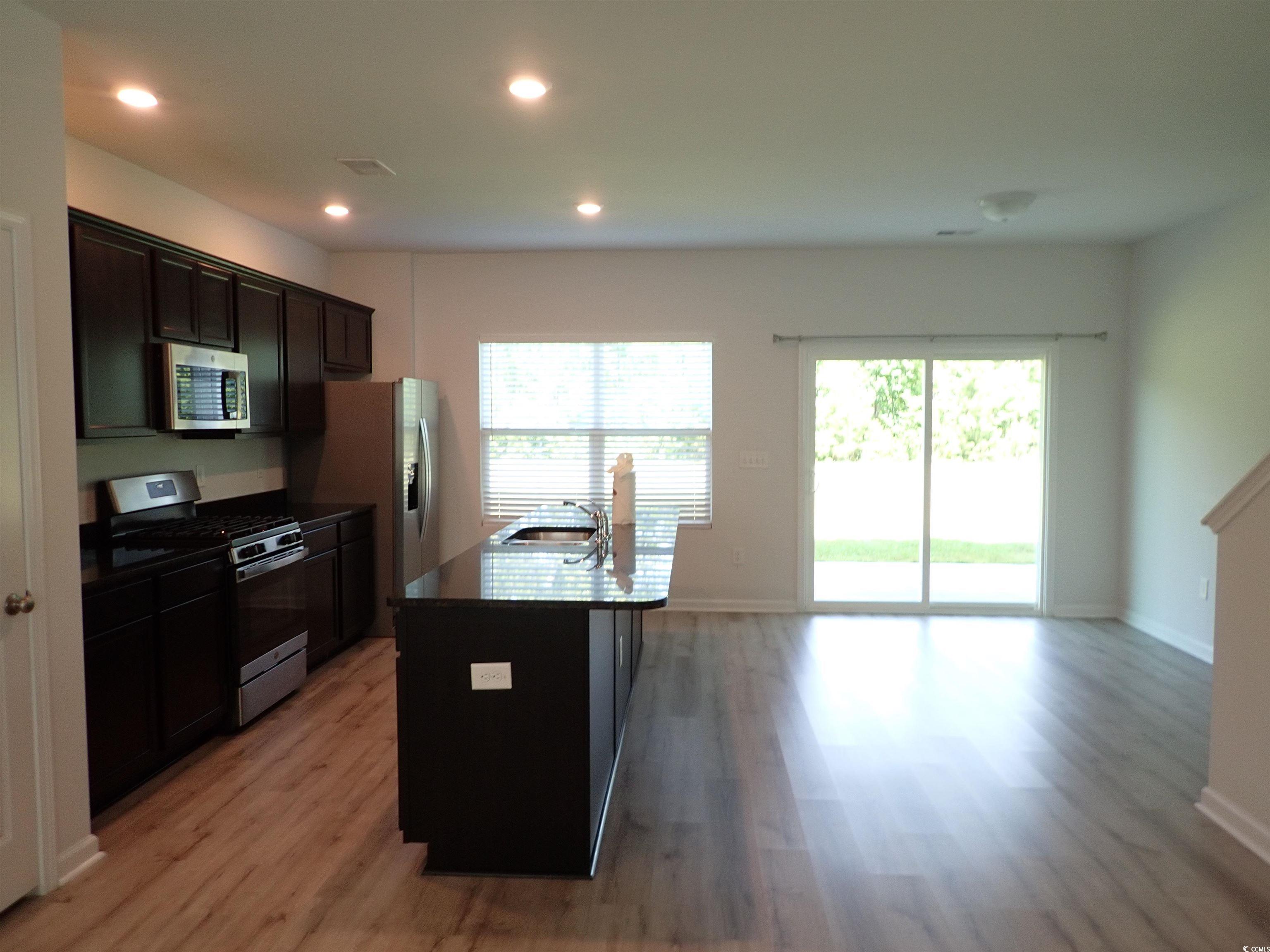 447 Archer Ct. Property Photo 10