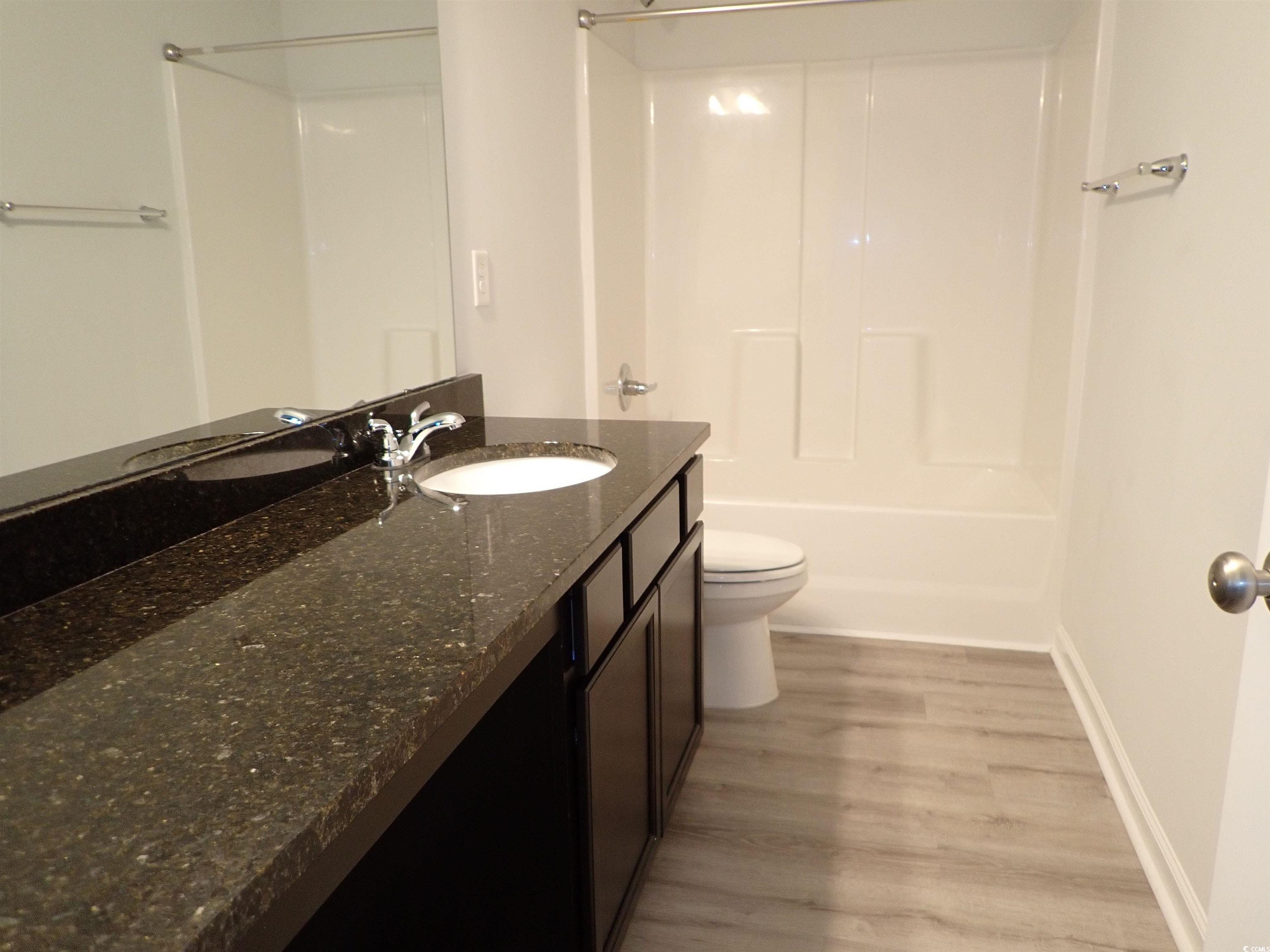 447 Archer Ct. Property Photo 17