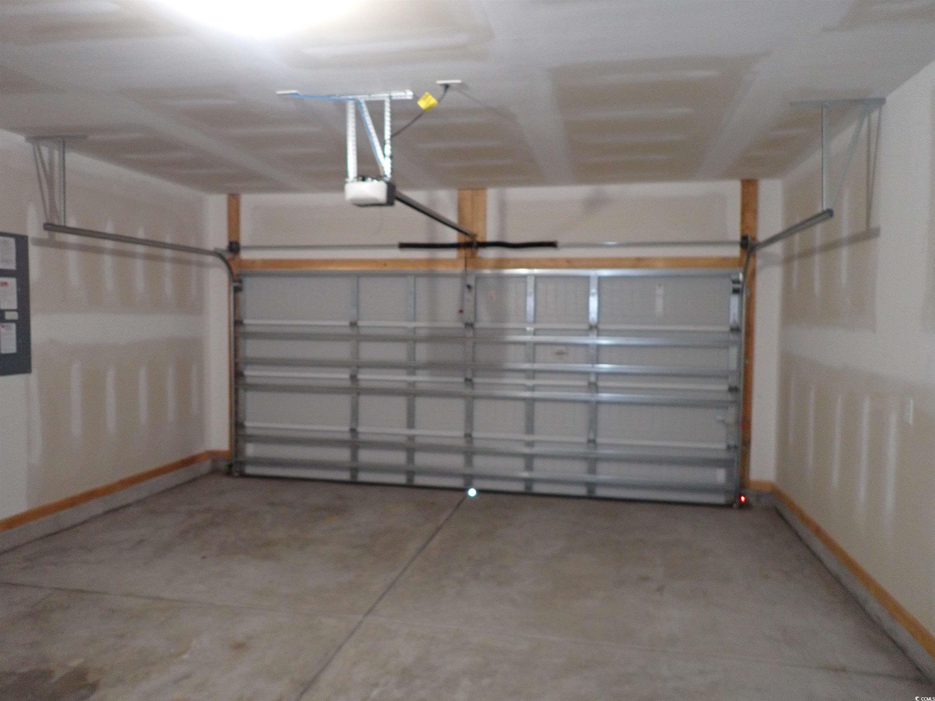 447 Archer Ct. Property Photo 25
