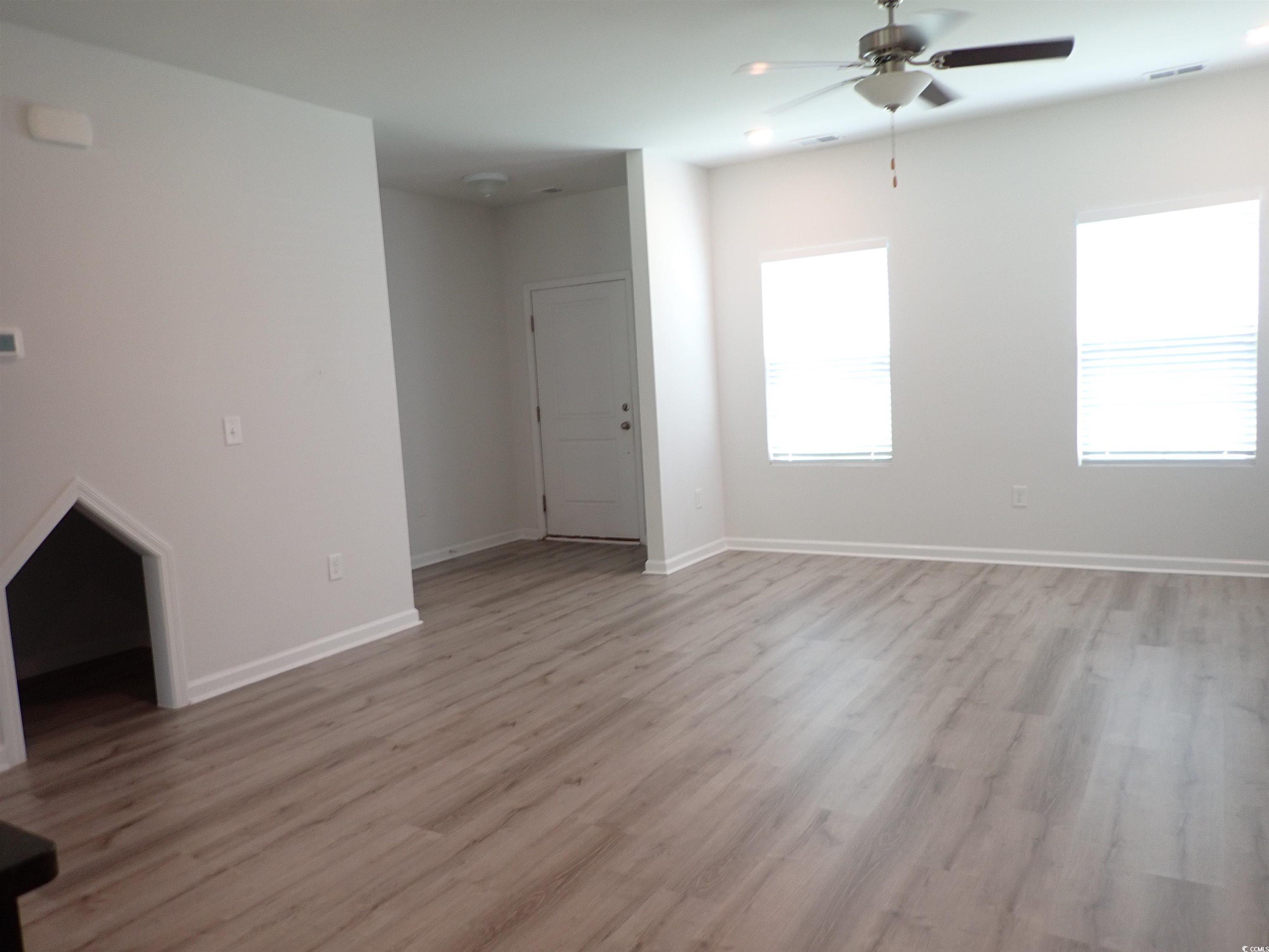 447 Archer Ct. Property Photo 26