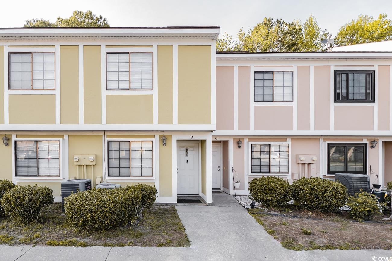 1216 Pinegrove Dr.