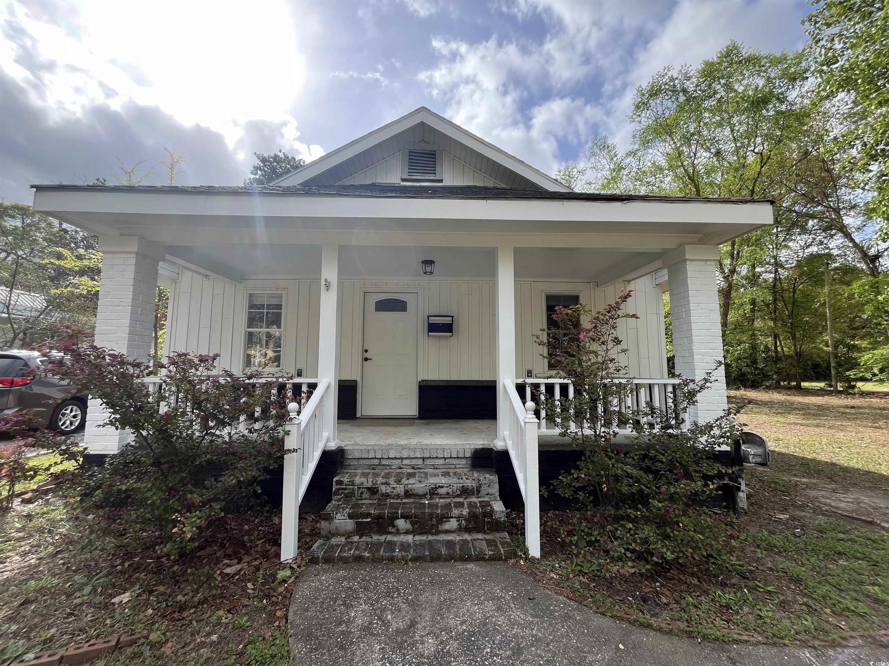 1413 Tenth Ave. Property Photo 1