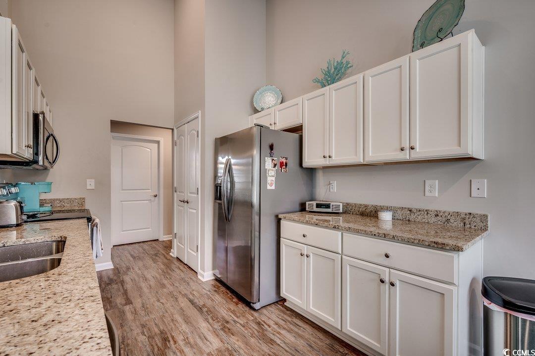 669 Sun Colony Blvd. Property Photo 12