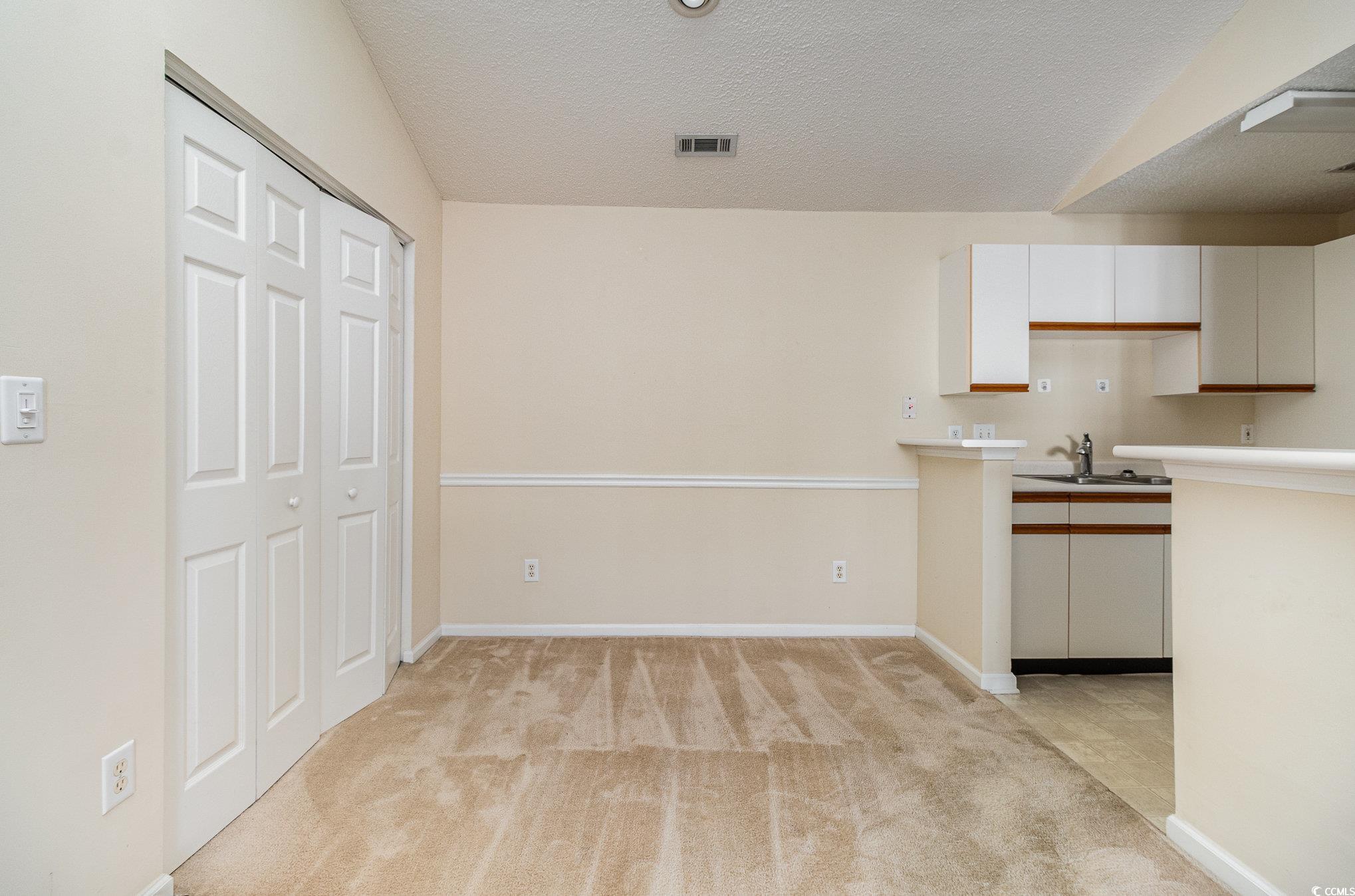 3795 Hitchcock Way Property Photo 6